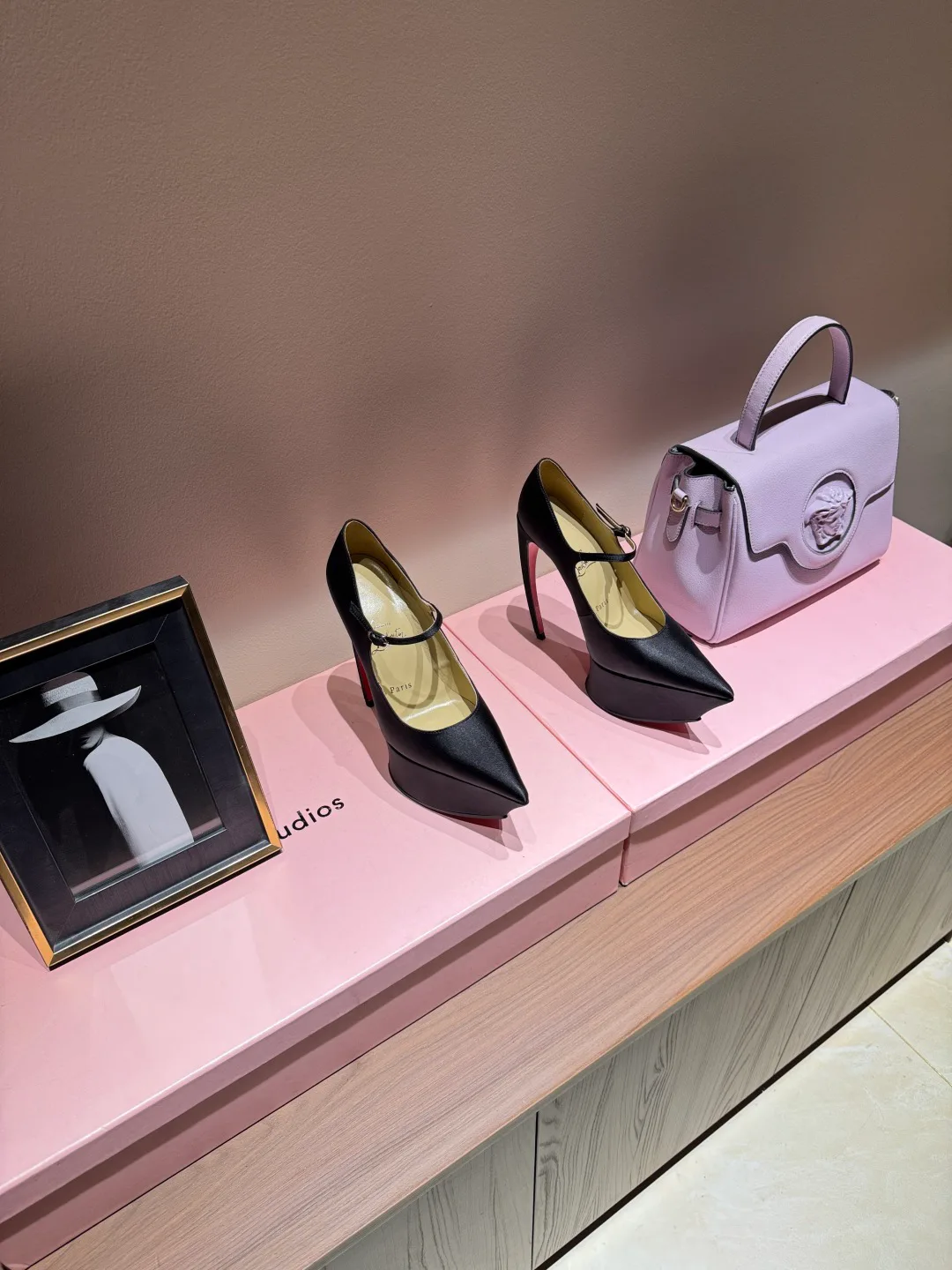 Туфли Женские Christian Louboutin 4743796