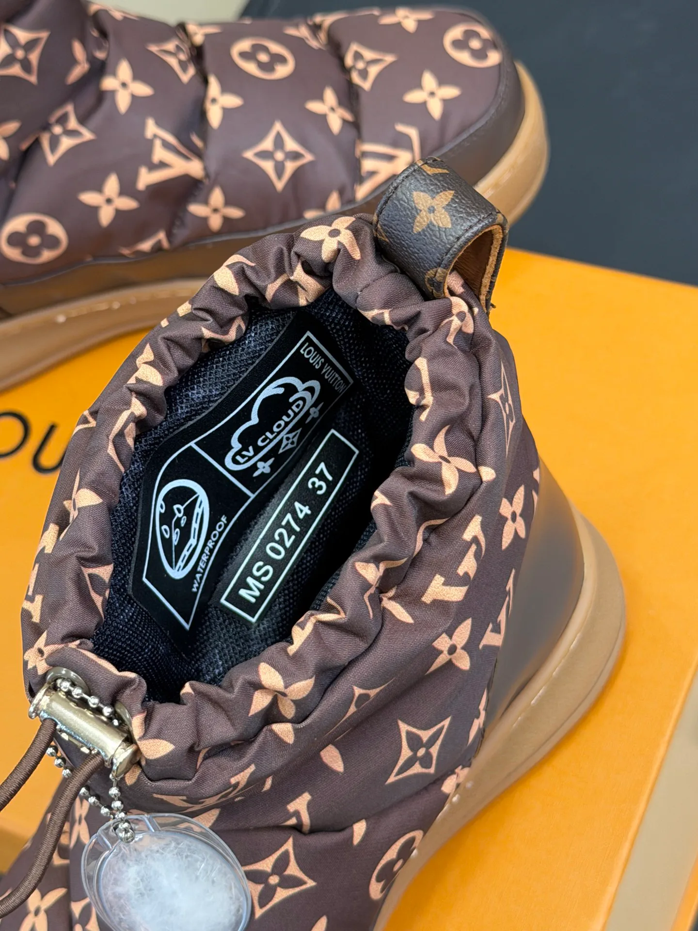 Угги Женские Louis Vuitton 18670235
