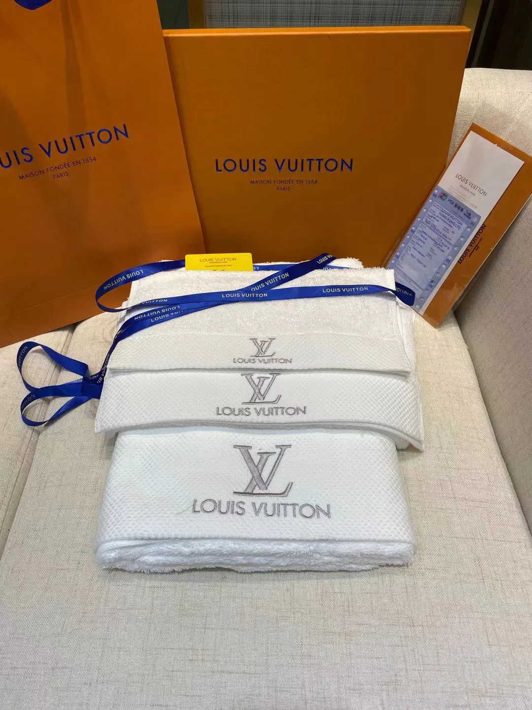 Текстиль Louis Vuitton 281213
