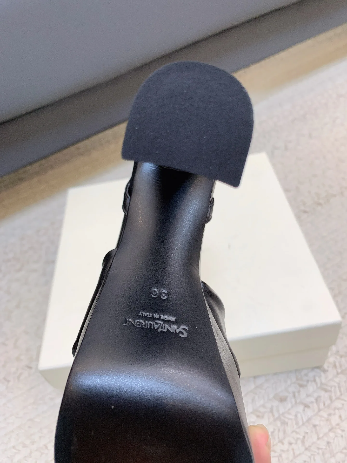 Босоножки Женские Saint Laurent 18731815