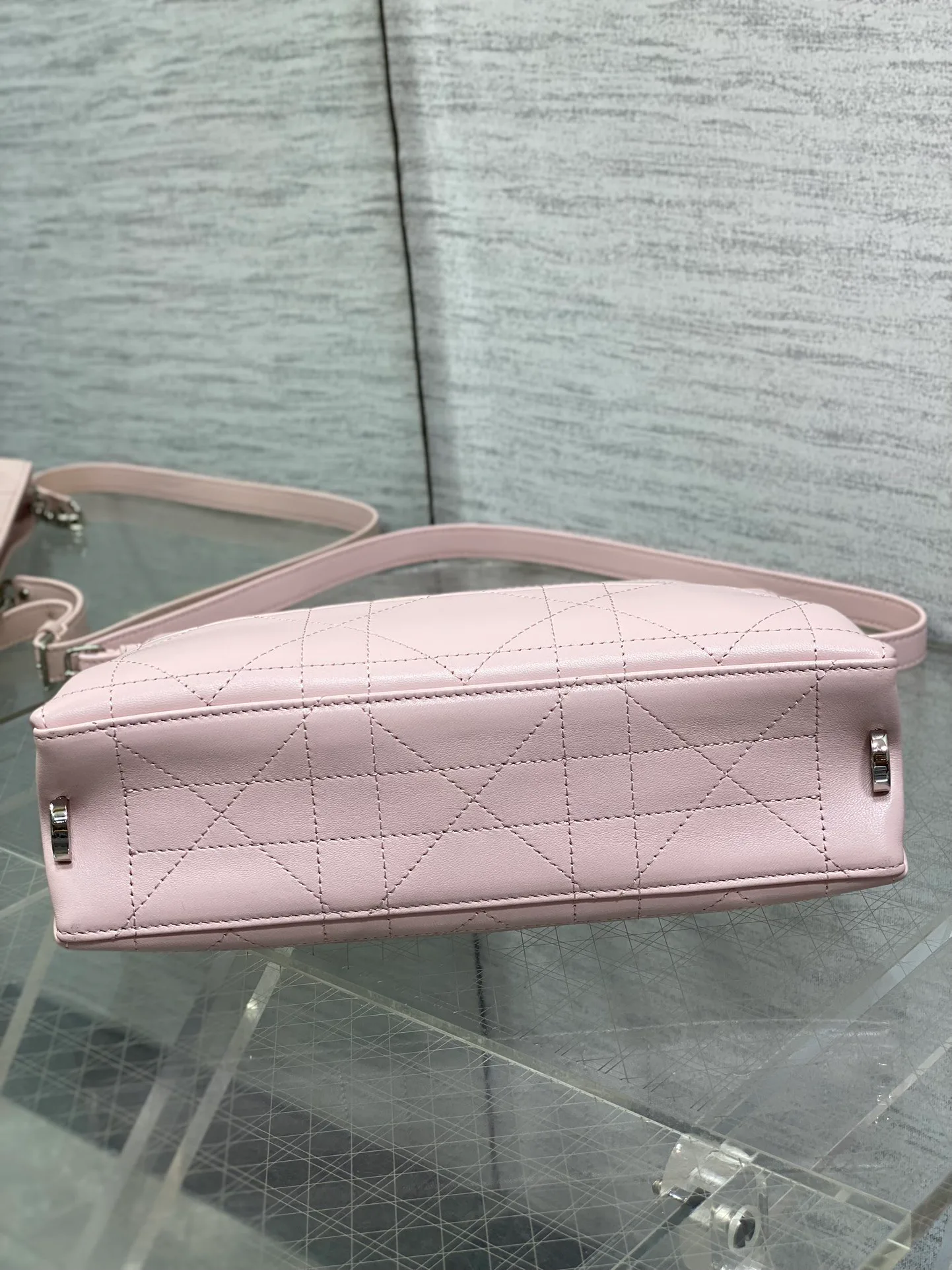 Классические Сумки Женские Christian Dior 12817837