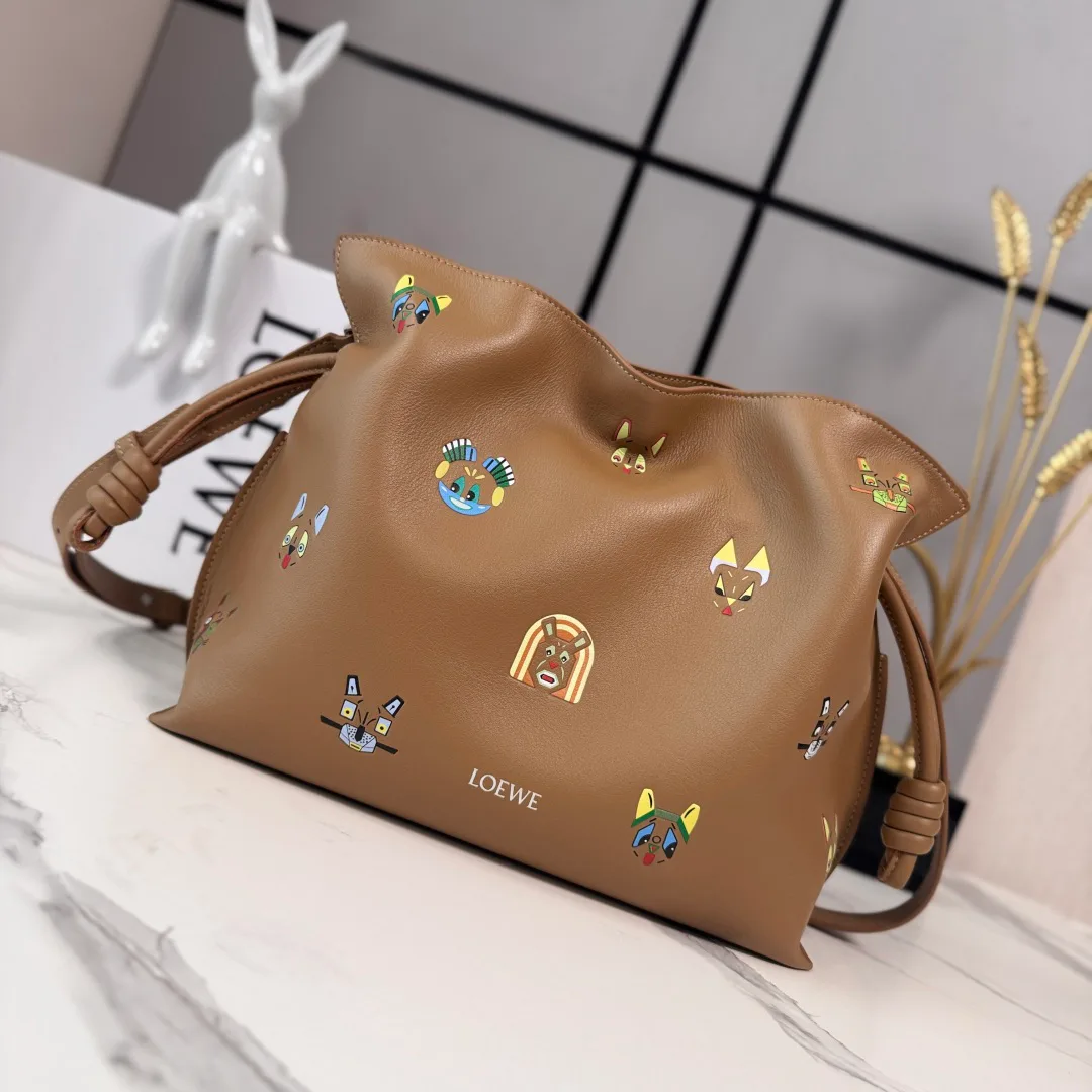 Классические Сумки Женские Loewe 6272496