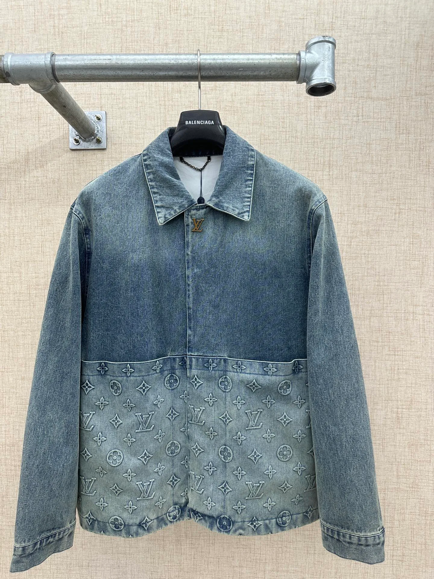 Куртки И Пуховики Женские Louis Vuitton 212565