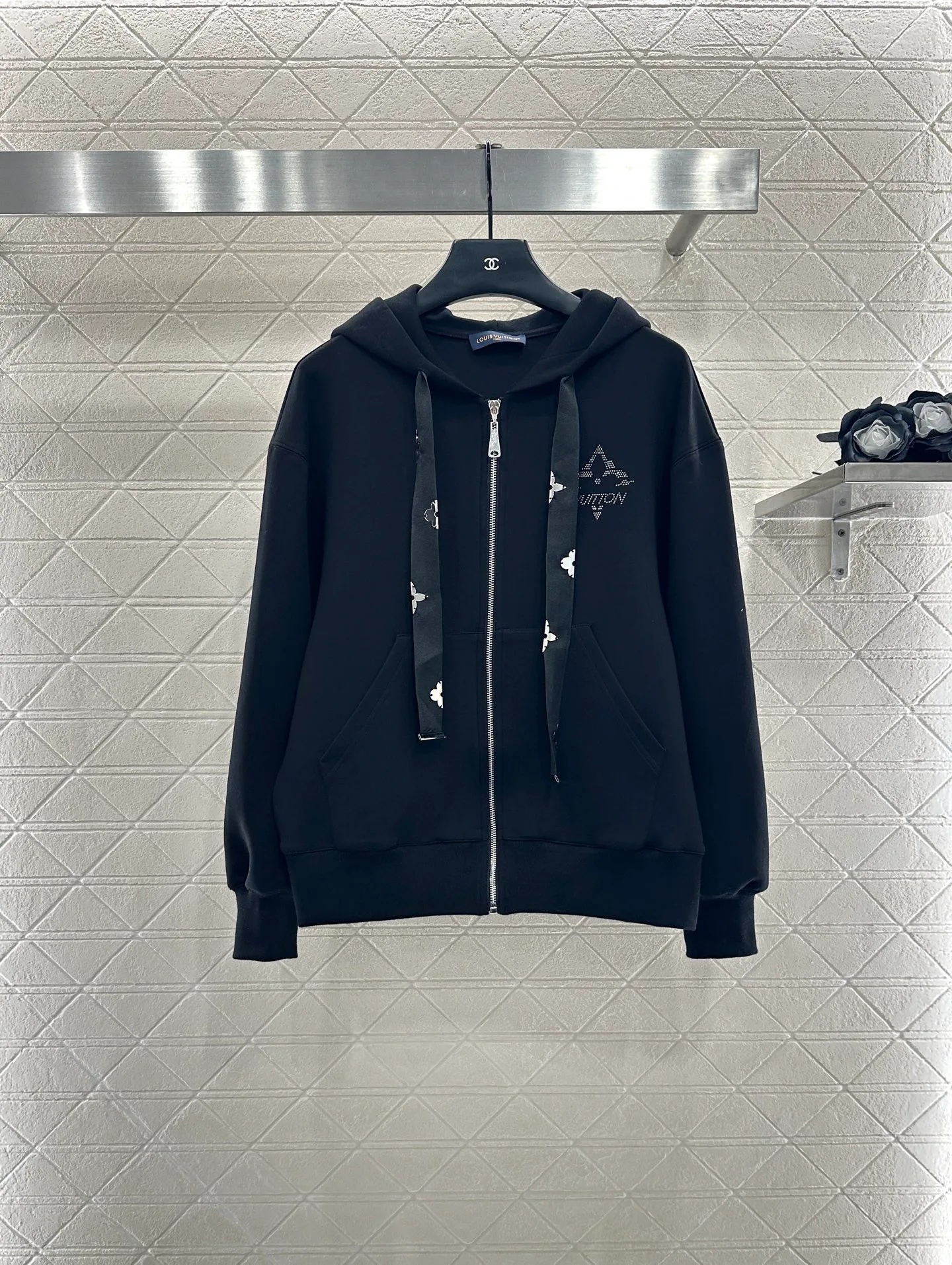 Спортивные Костюмы Женские Louis Vuitton Спортивные Костюмы Женские Louis Vuitton