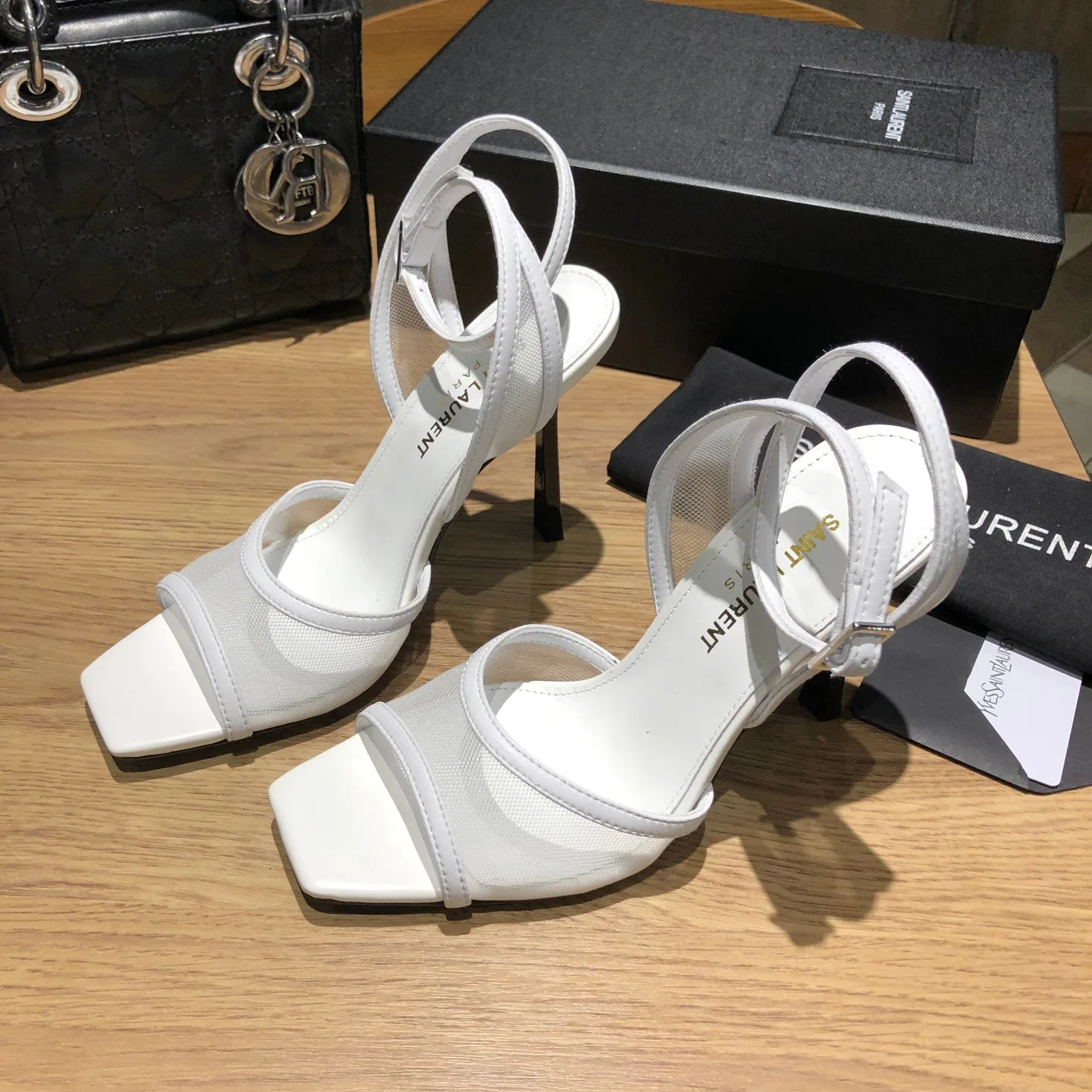 Босоножки Женские Saint Laurent 11220471