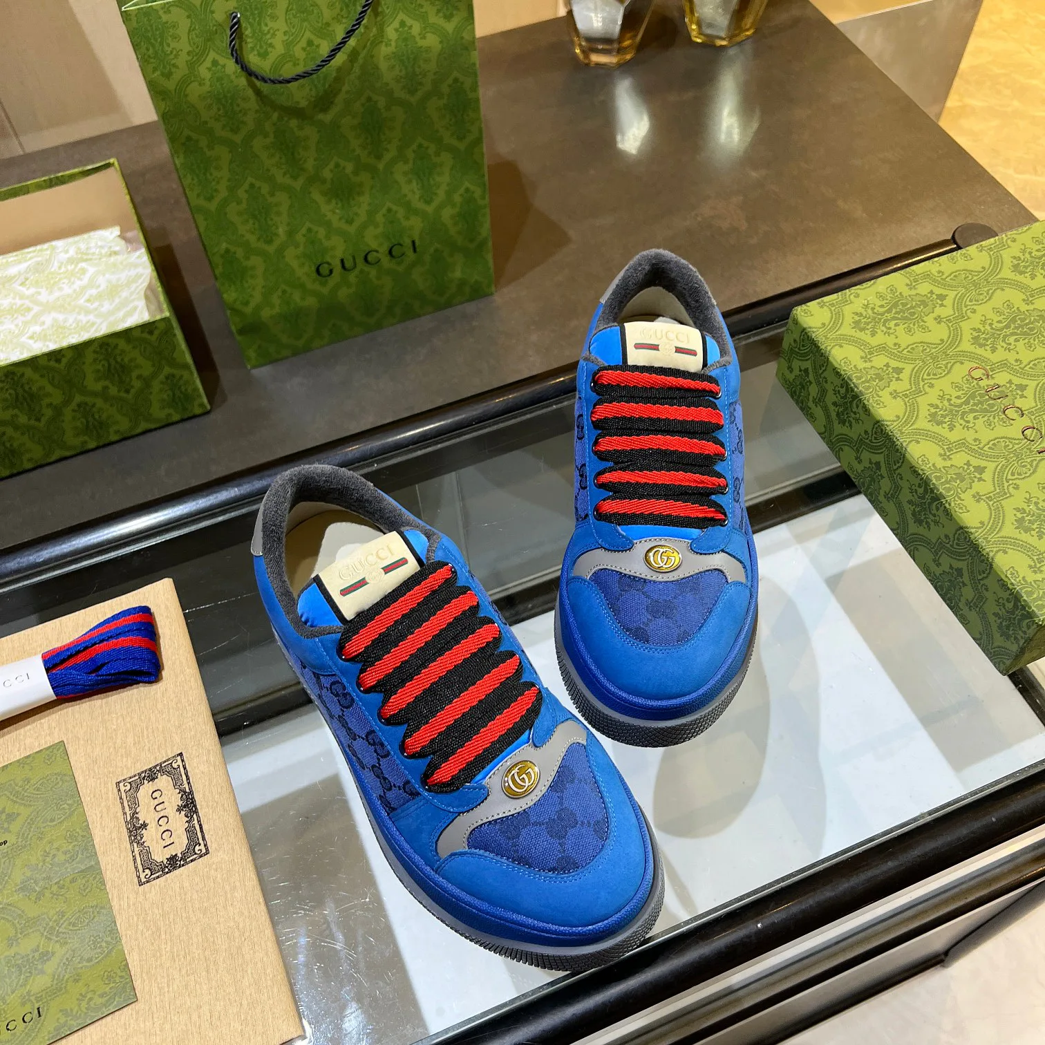 Кроссовки Женские Gucci 17955440