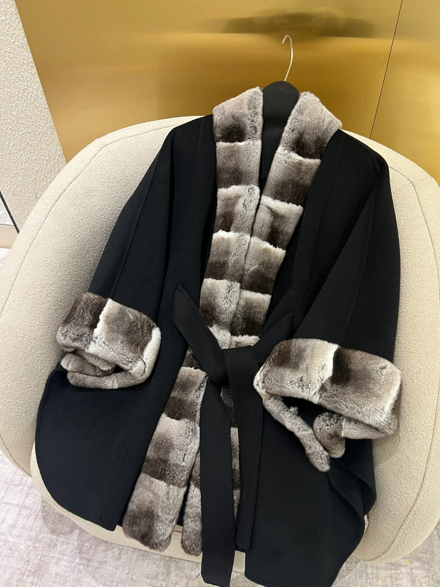 Пальто Женские Loro Piana 19078710