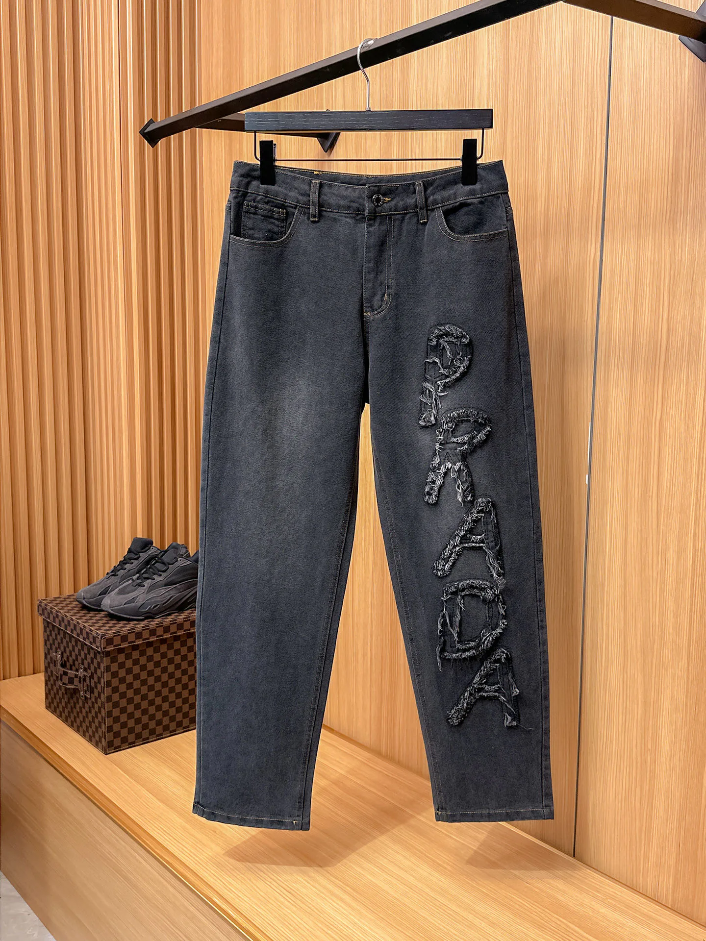 Джинсы Мужские Prada 17037287