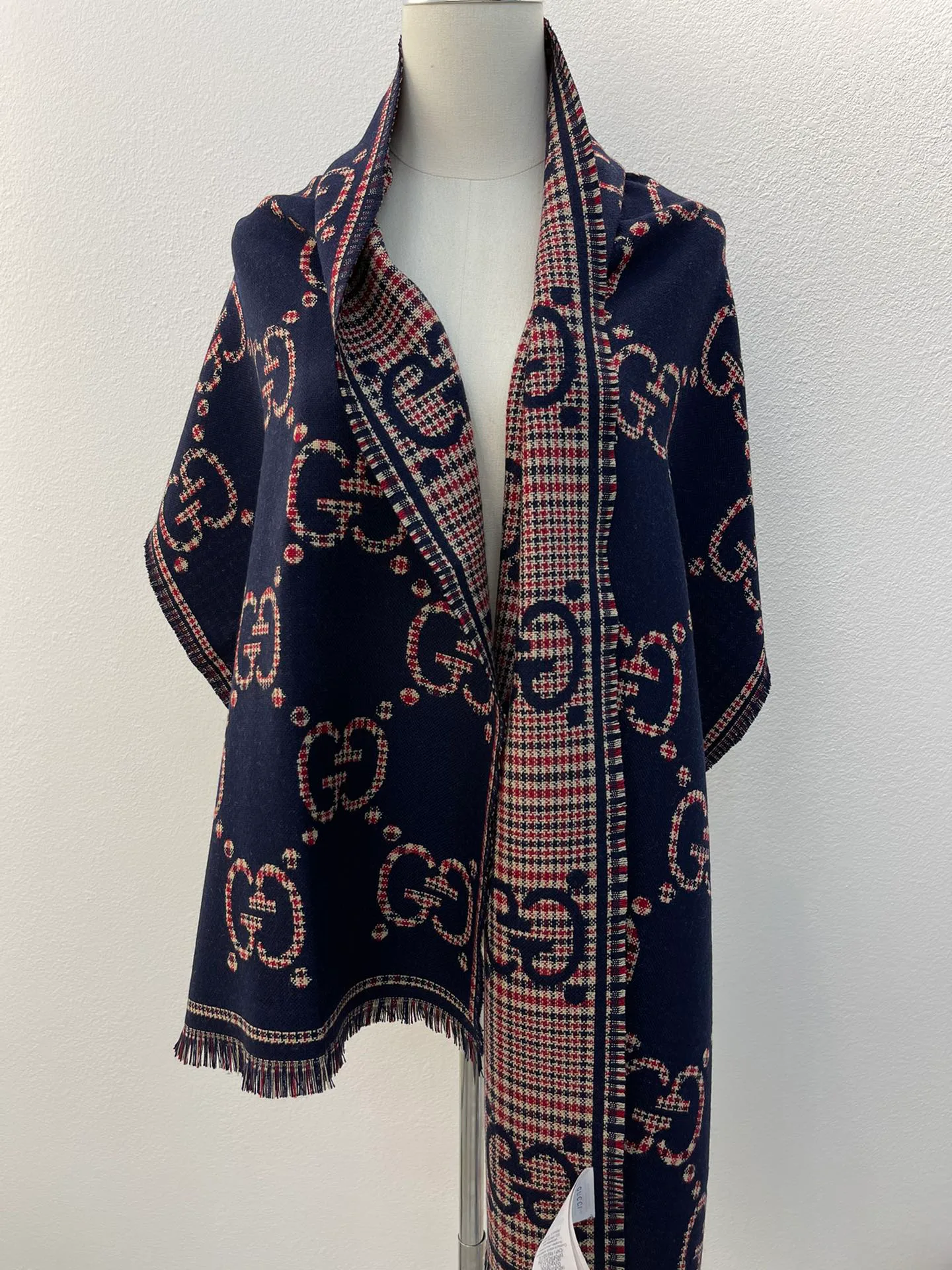 Шарфы Gucci 210185