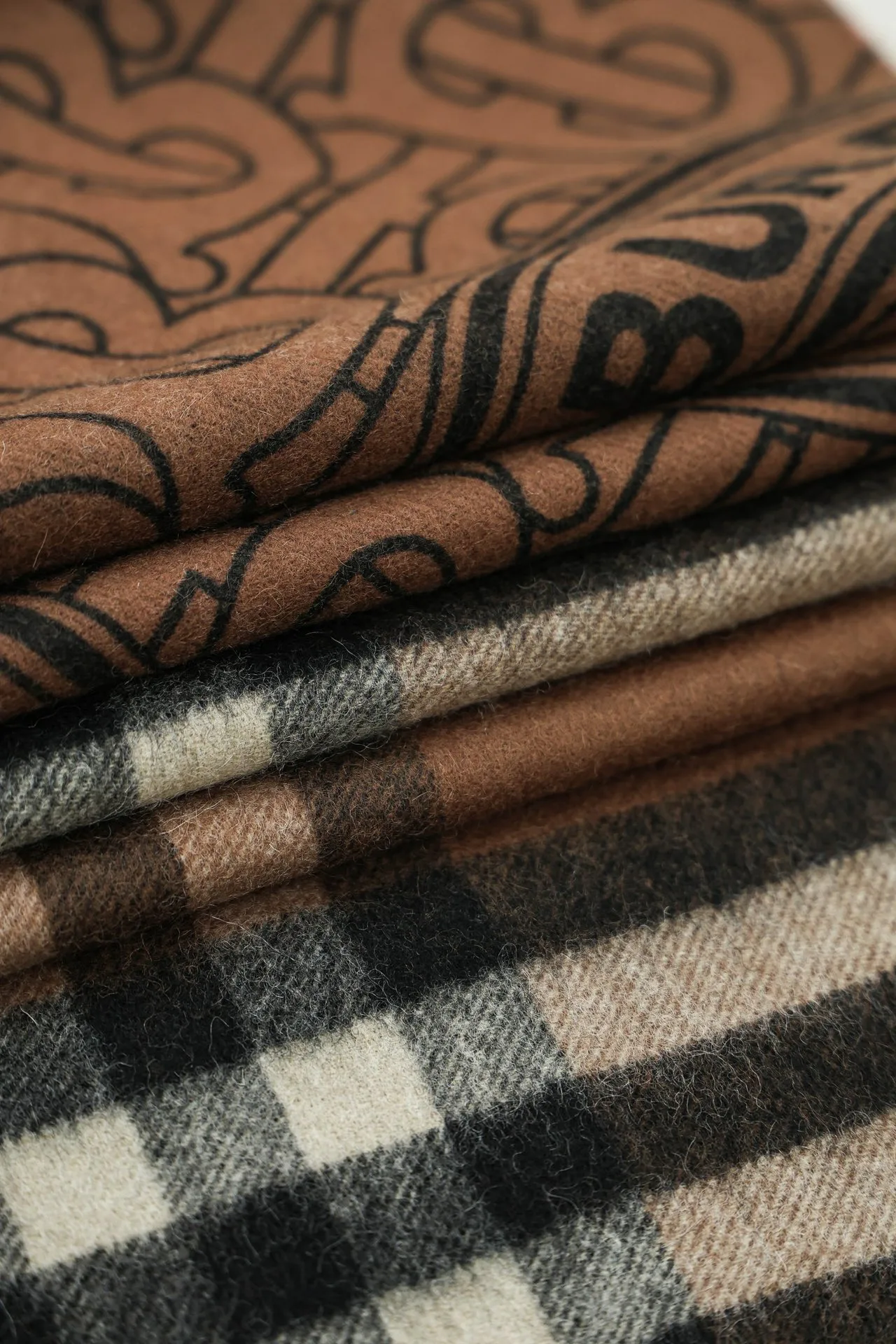 Шарфы Burberry 338231