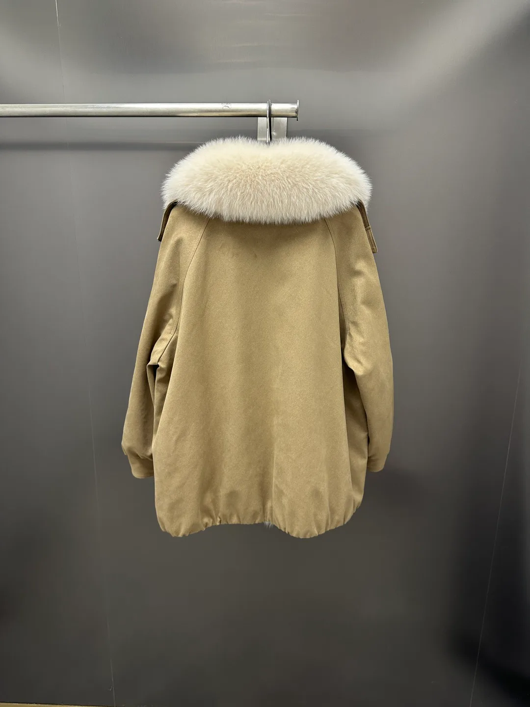 Куртки И Пуховики Женские Max Mara 18702423