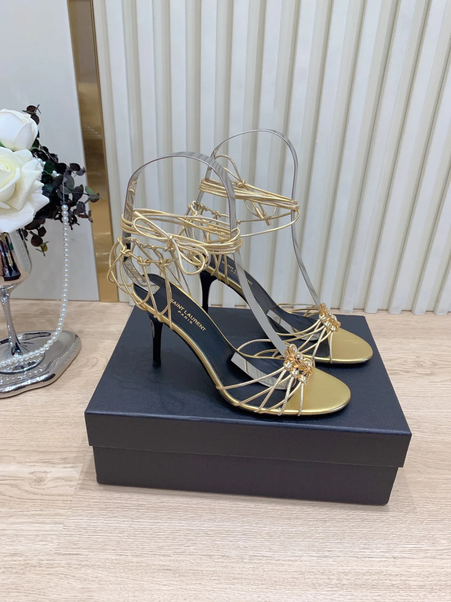 Босоножки Женские Saint Laurent 4511896