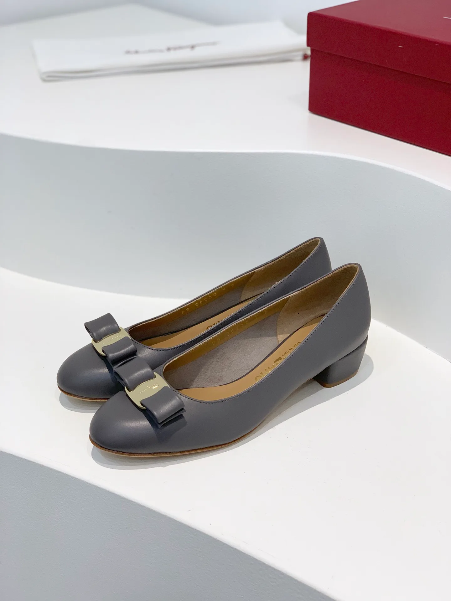 Туфли Женские Salvatore Ferragamo 578157