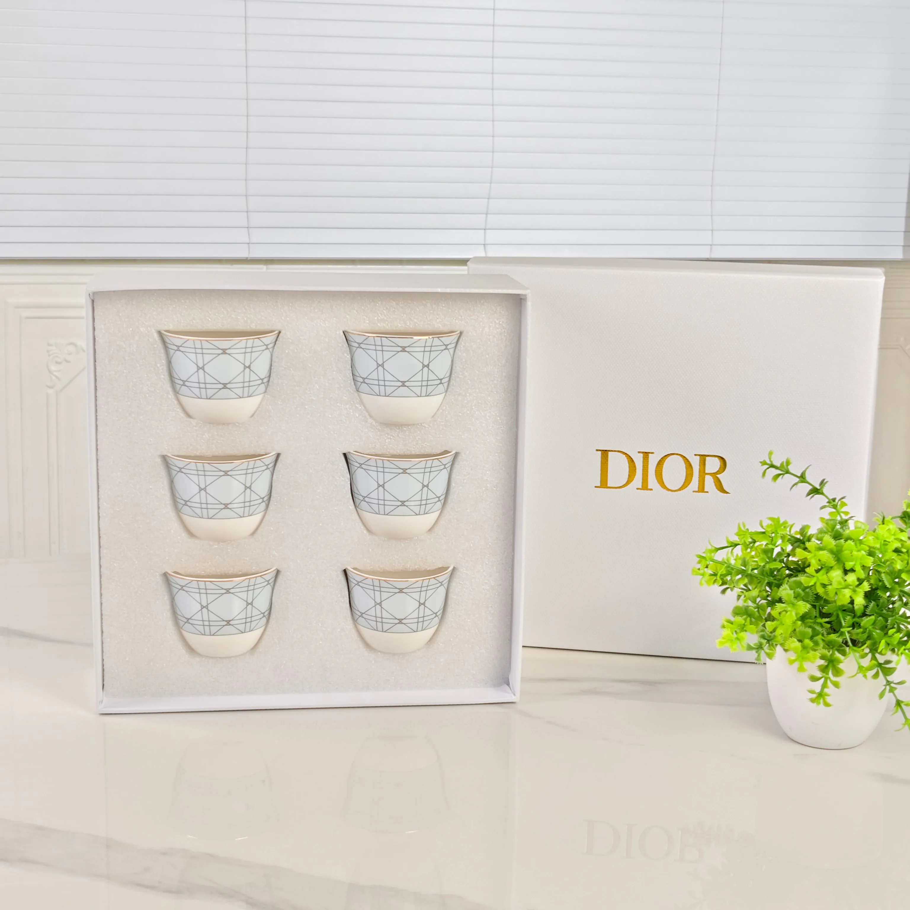 Посуда Christian Dior 4884560