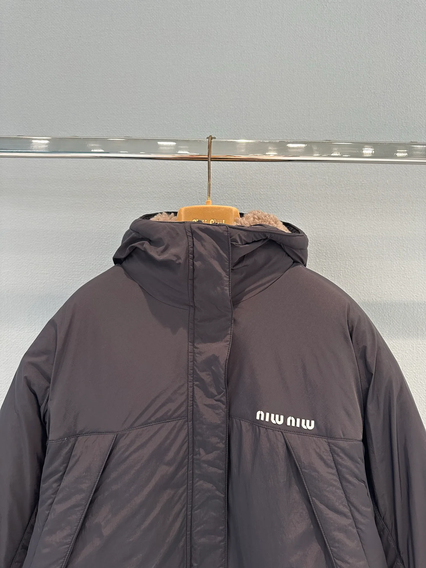 Куртки И Пуховики Женские Miu Miu 19772251