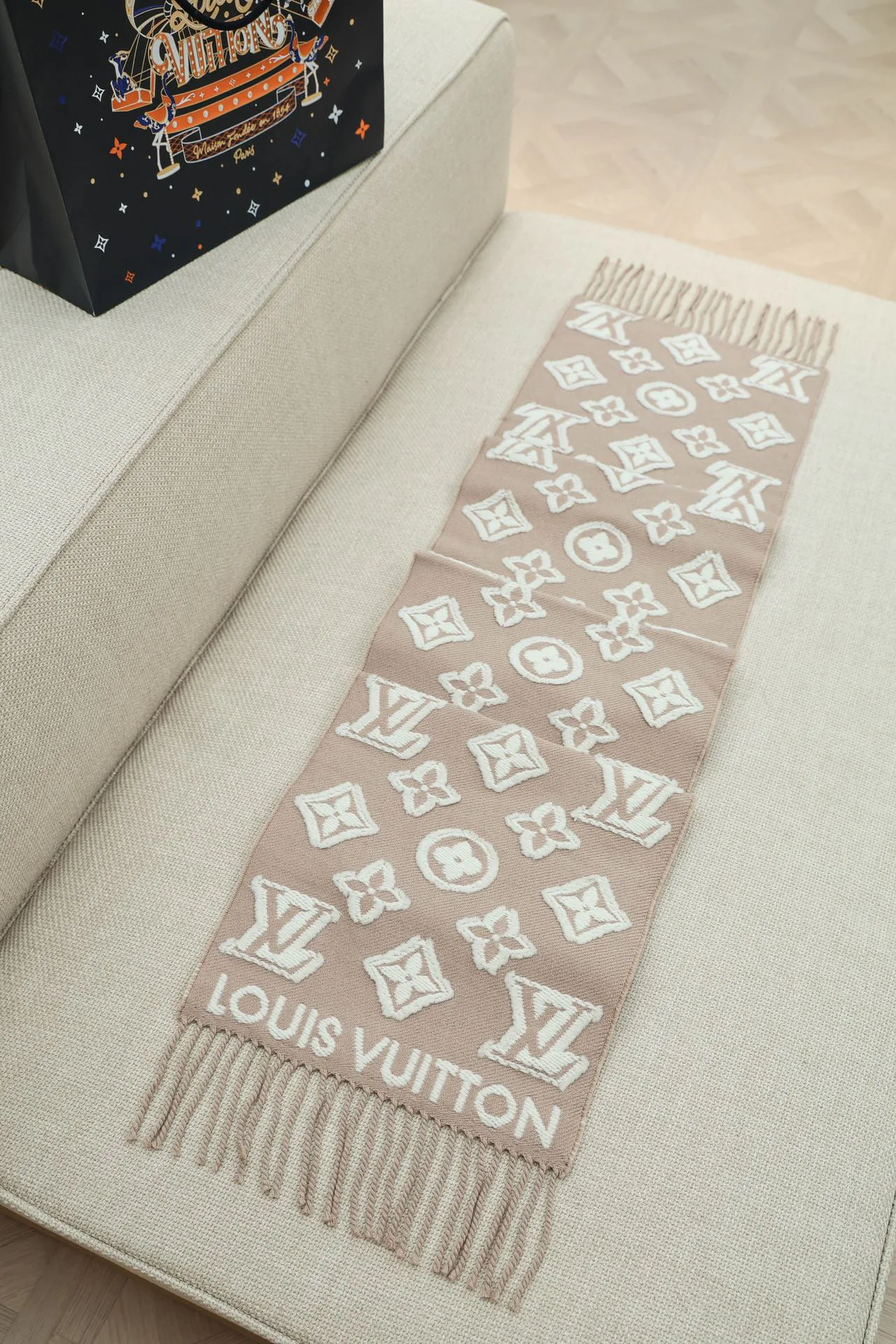 Шарфы Louis Vuitton 94394