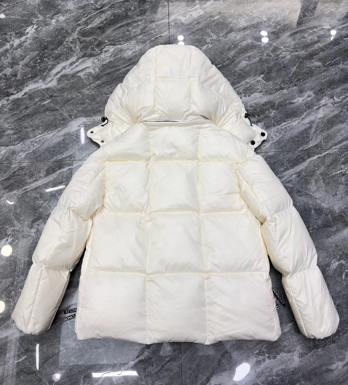 Куртки И Пуховики Женские Moncler 17568656