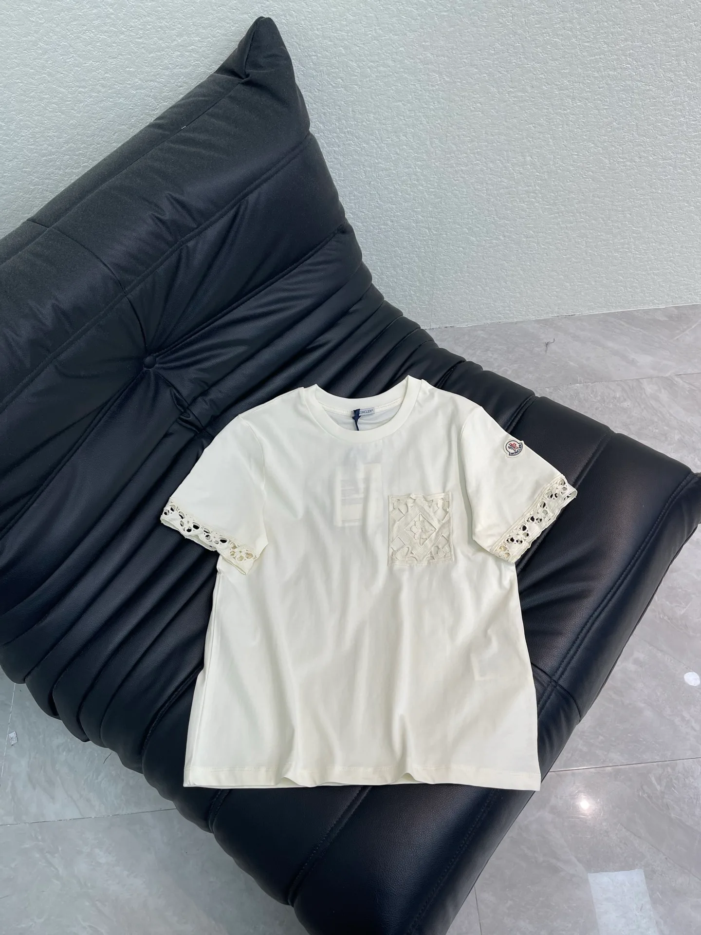 Футболки Женские Moncler 11672721