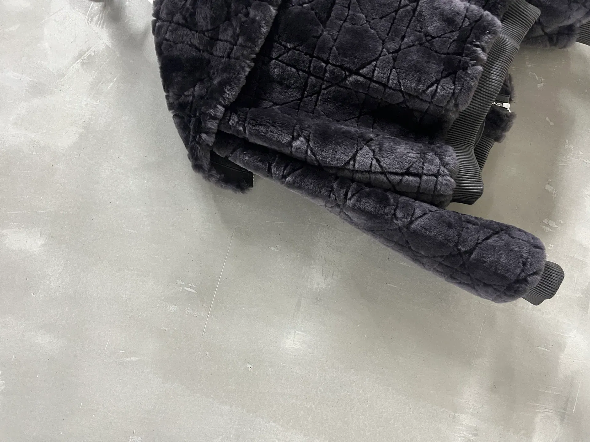 Кожаные Куртки И Дублёнки Женские Christian Dior 783402