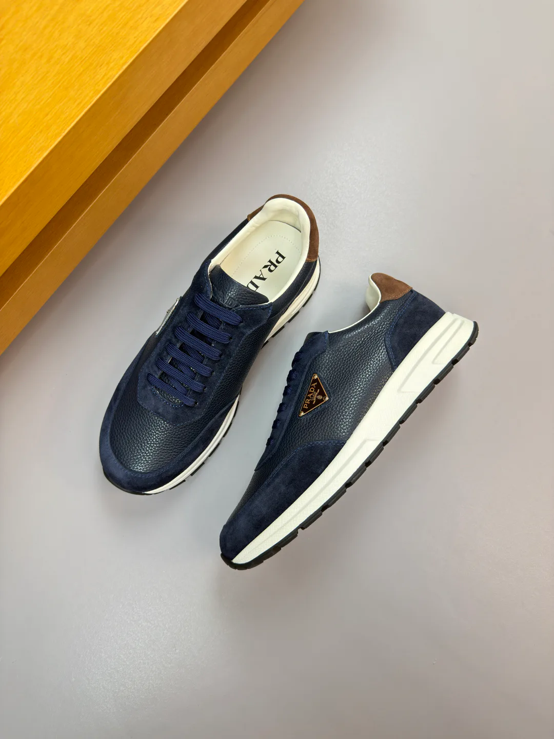 Кроссовки Мужские Prada 2389705