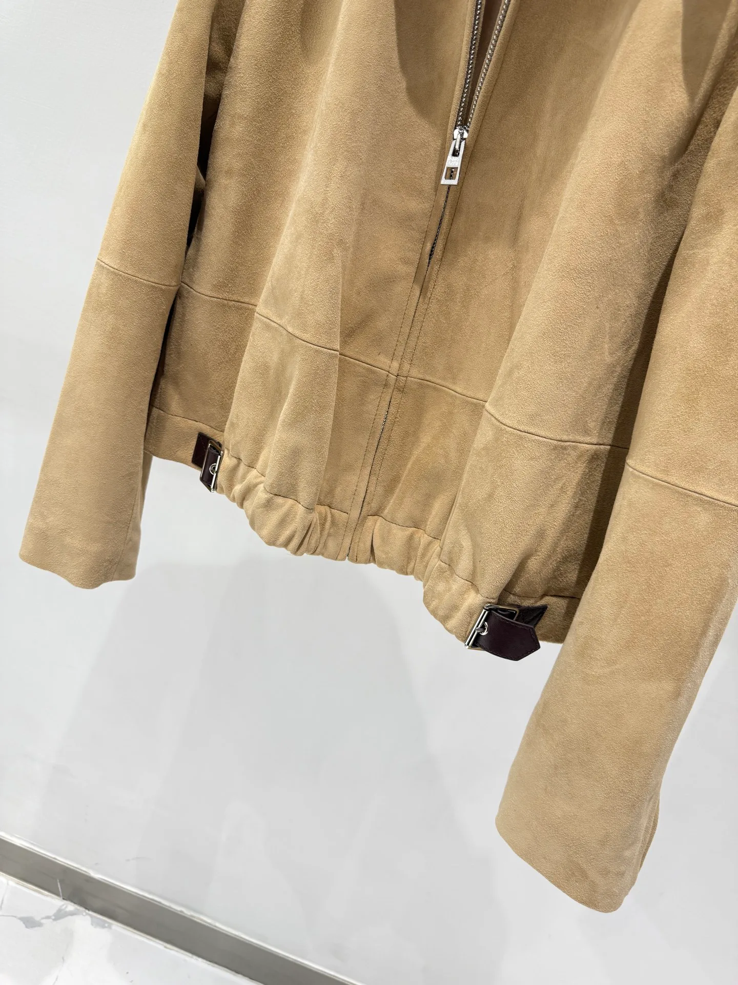 Кожаные Куртки И Дублёнки Женские Loewe 11868482