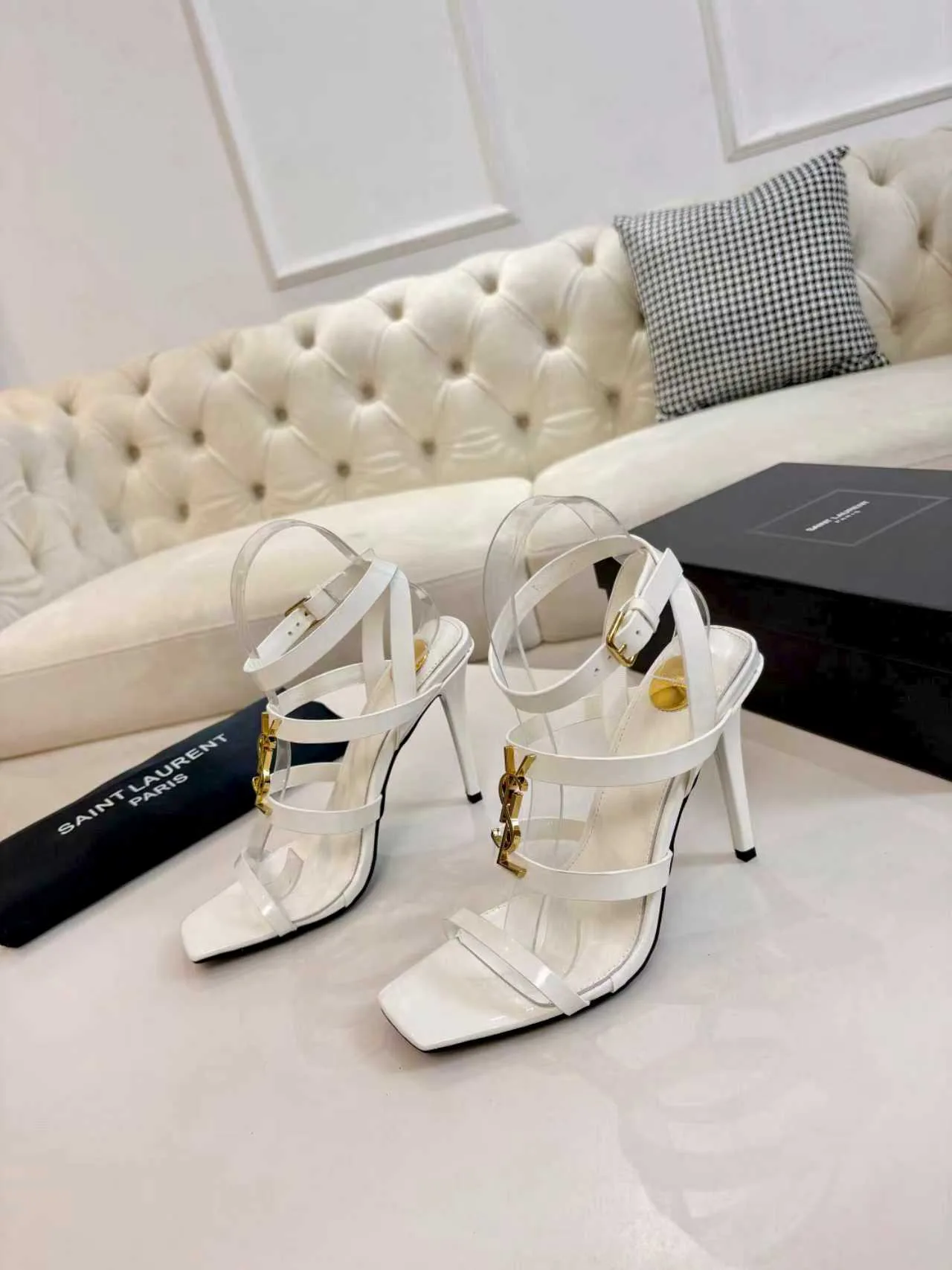 Босоножки Женские Saint Laurent 755768