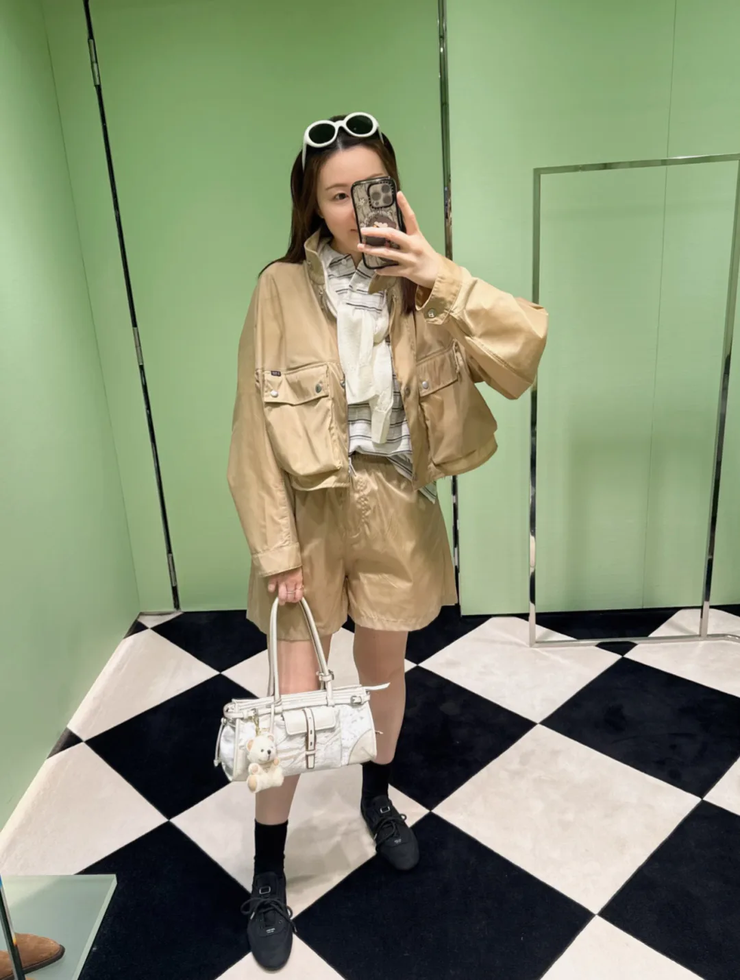 Шорты Женские Prada 12725091