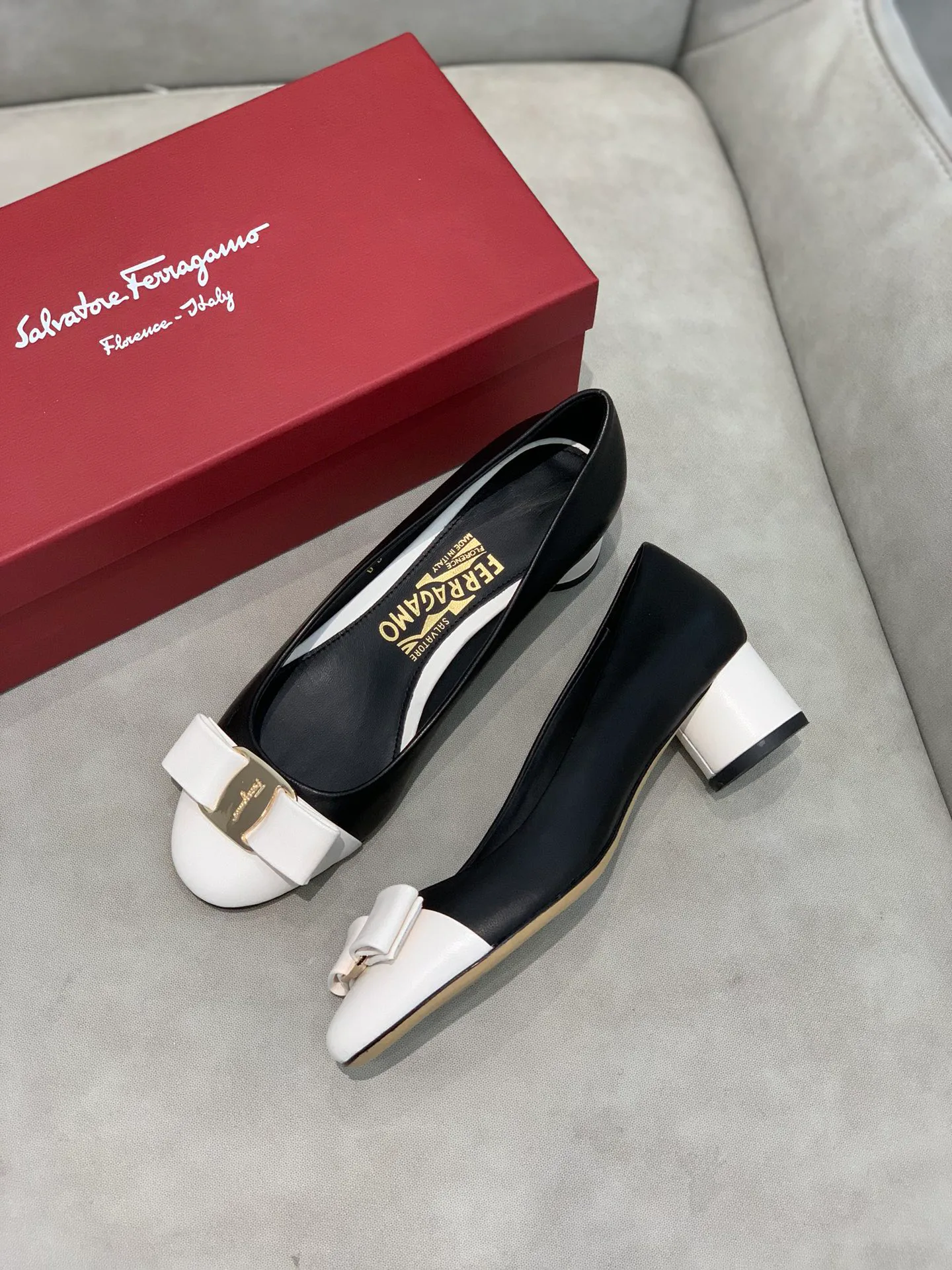 Туфли Женские Salvatore Ferragamo 11675497