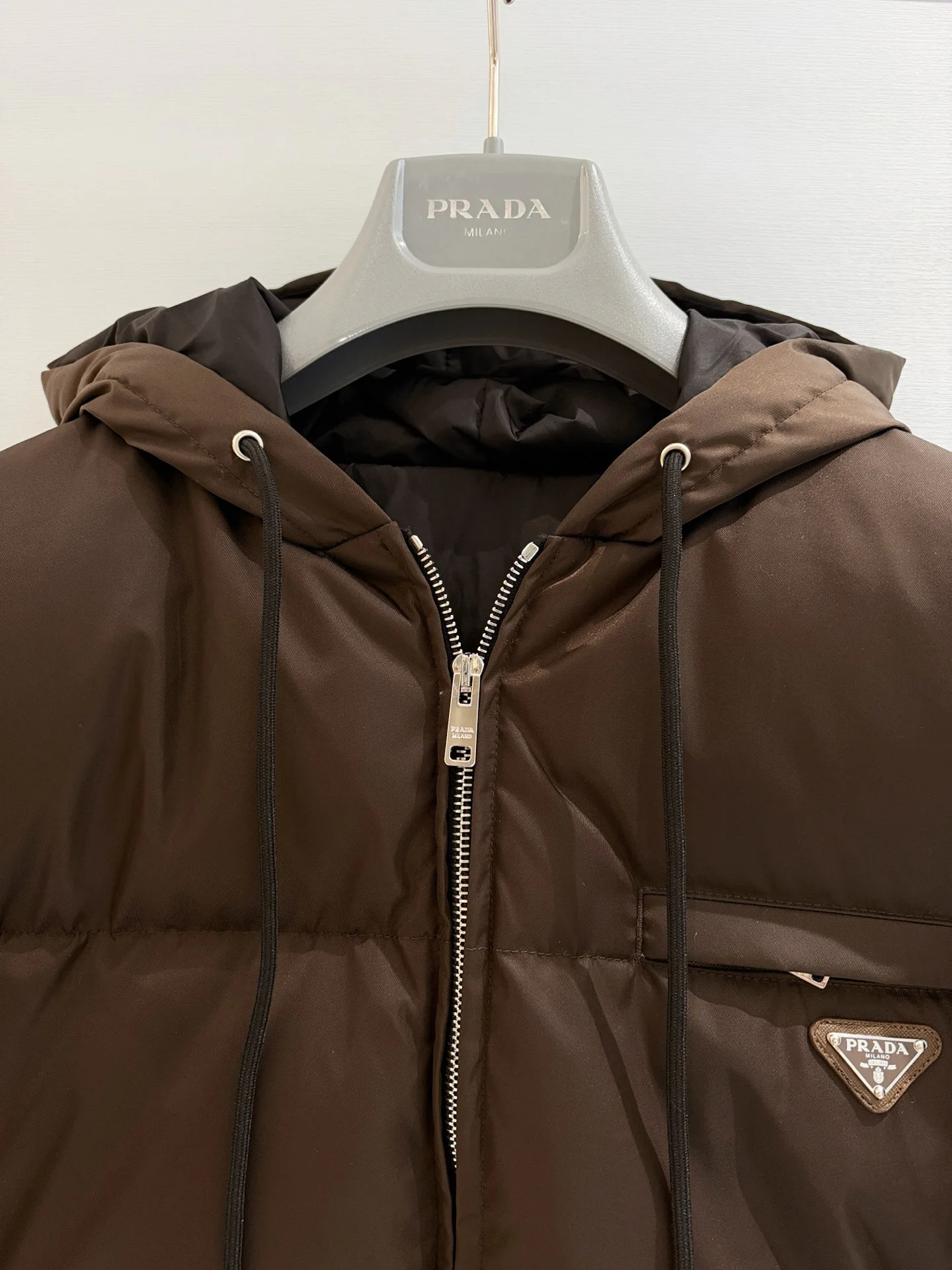Куртки И Пуховики Женские Prada 19503493