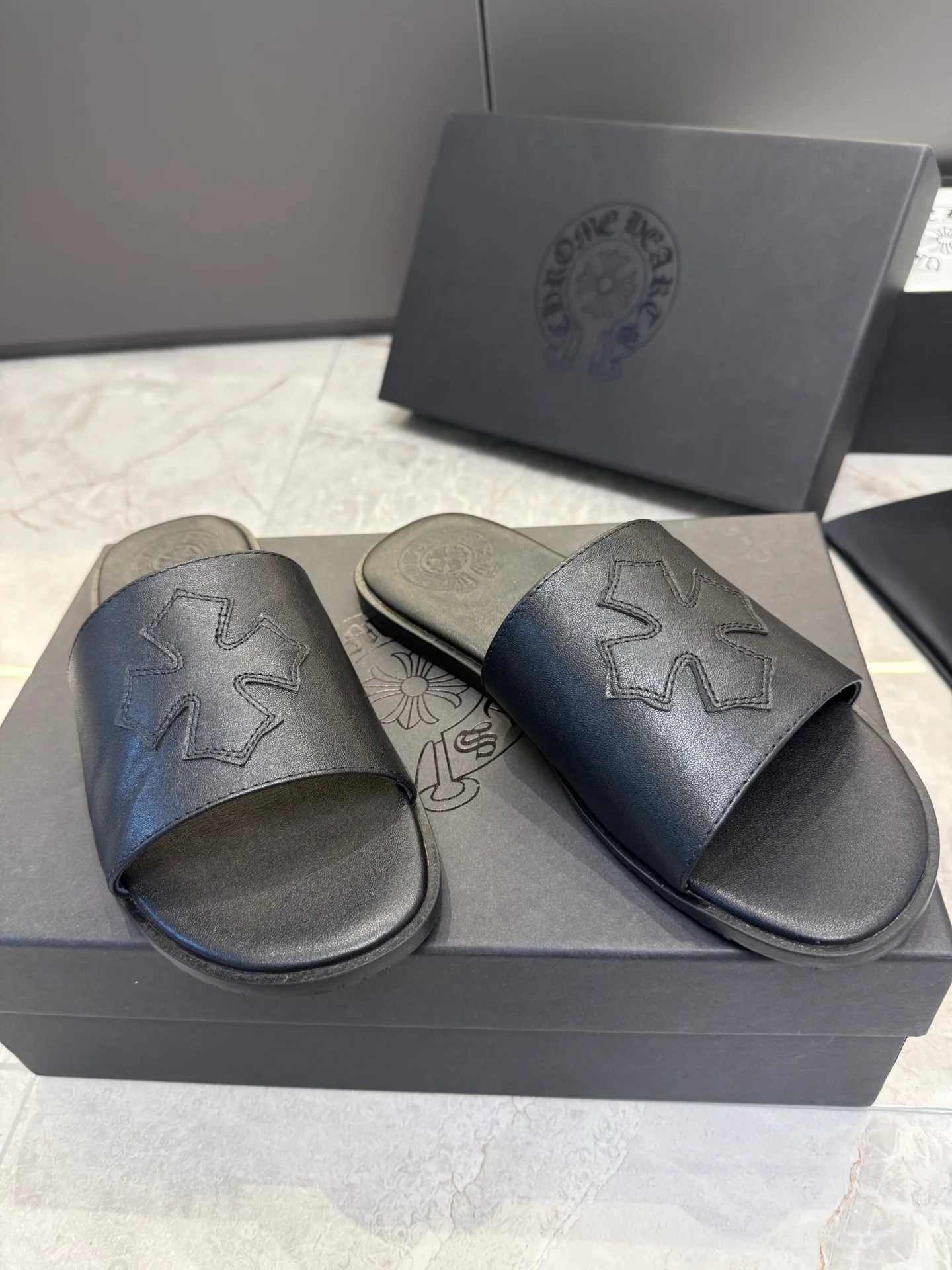 Шлепанцы Женские Chrome Hearts 1225363