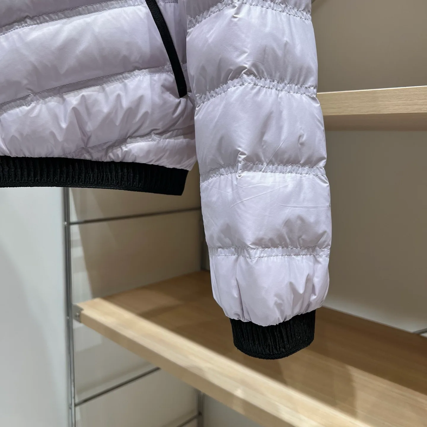 Куртки И Пуховики Женские Moncler 18001761