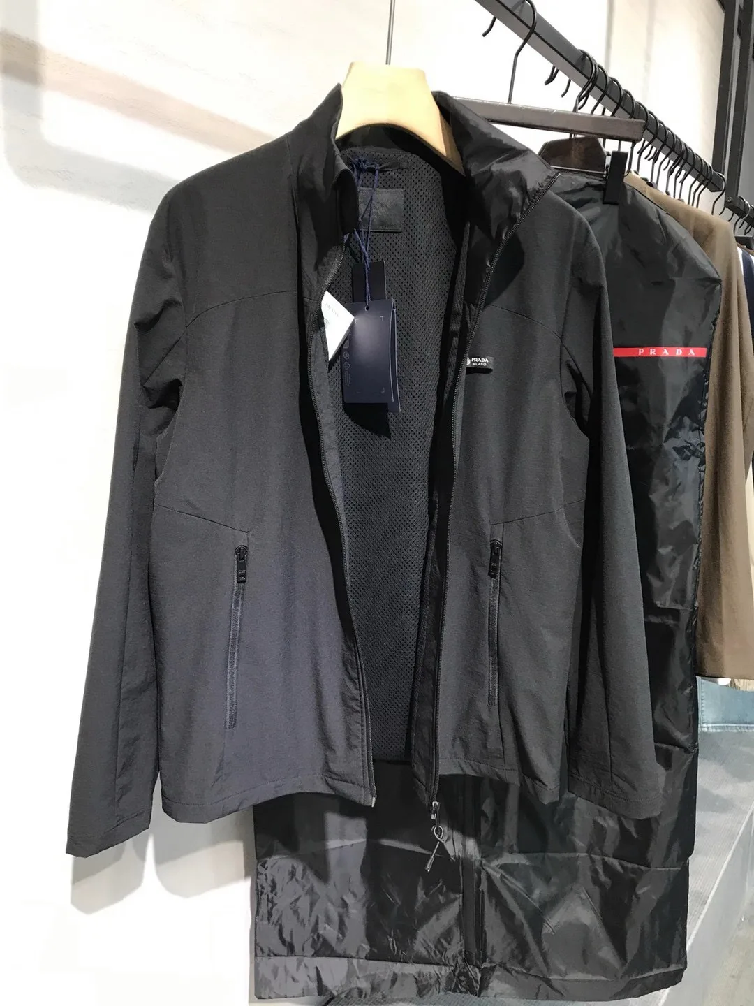 Куртки И Пуховики Мужские Prada 11651509