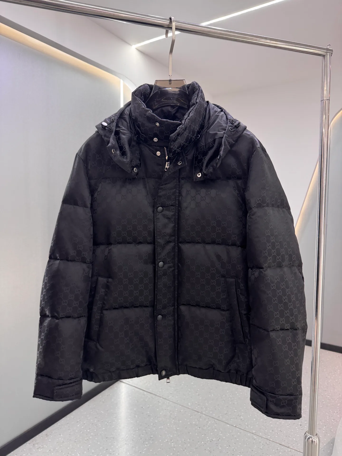 Куртки И Пуховики Мужские Gucci 342700