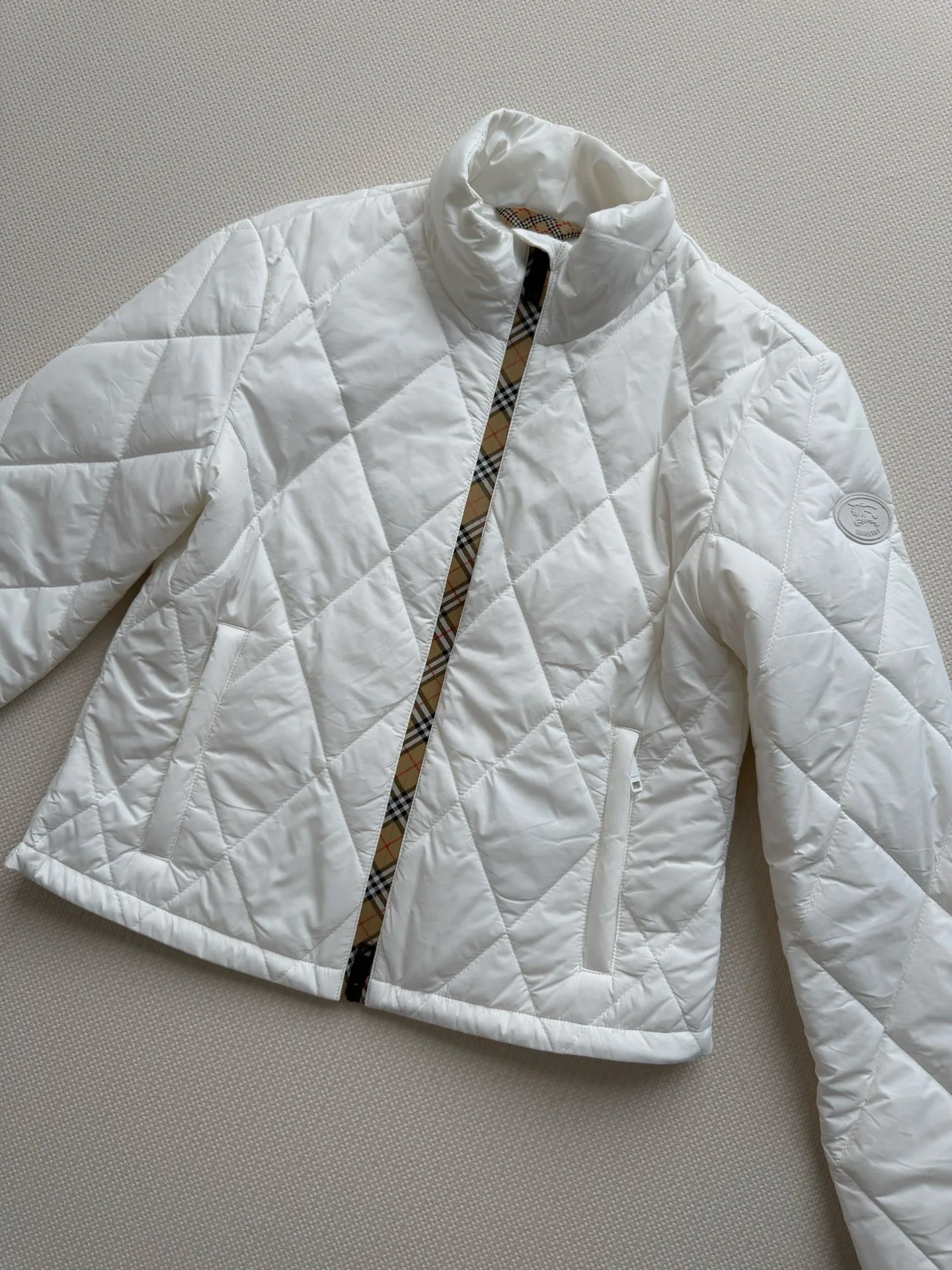 Куртки И Пуховики Женские Burberry 19014051