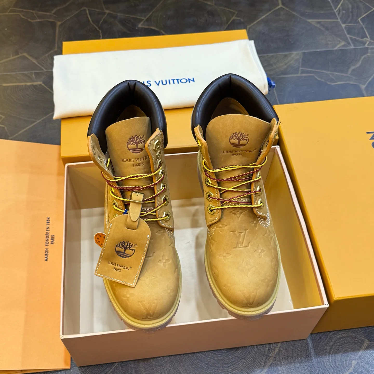 Ботинки Мужские Louis Vuitton 18267070