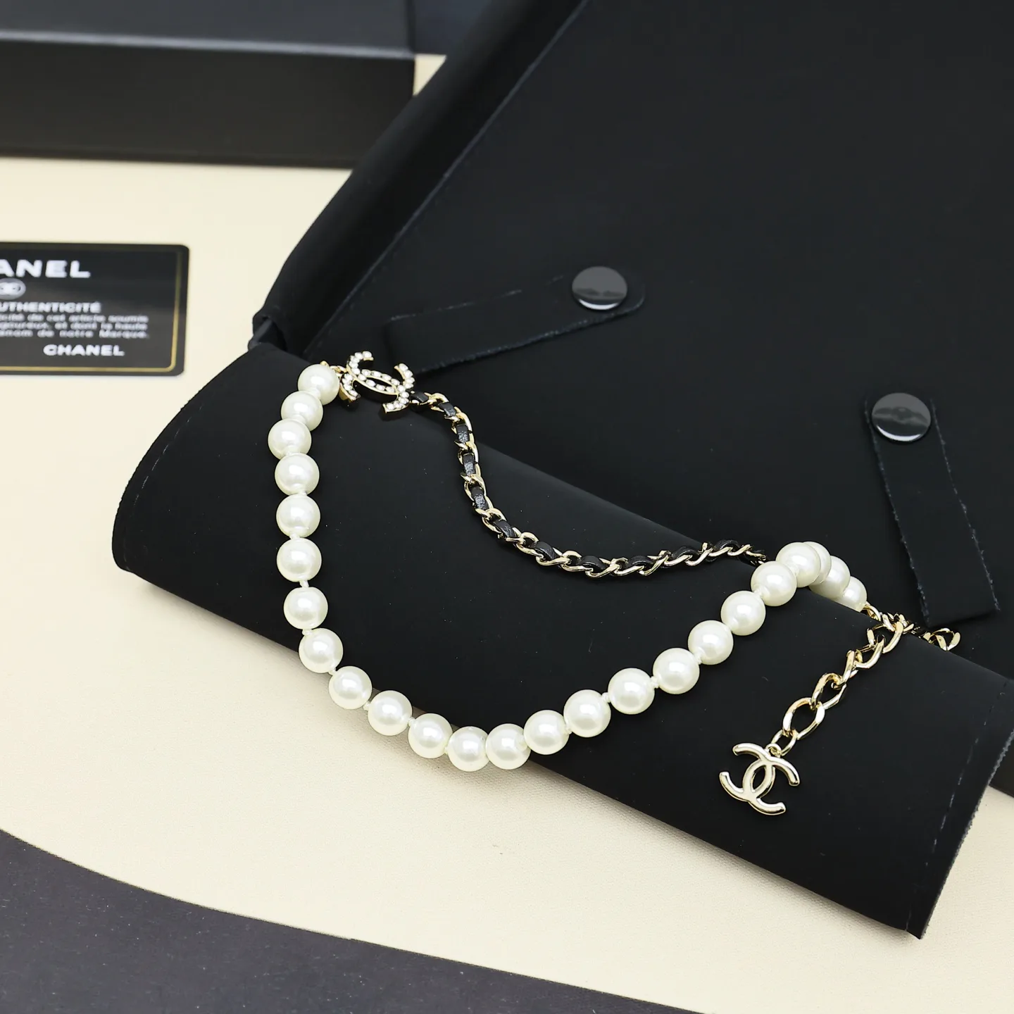 Бижутерия Chanel 225111