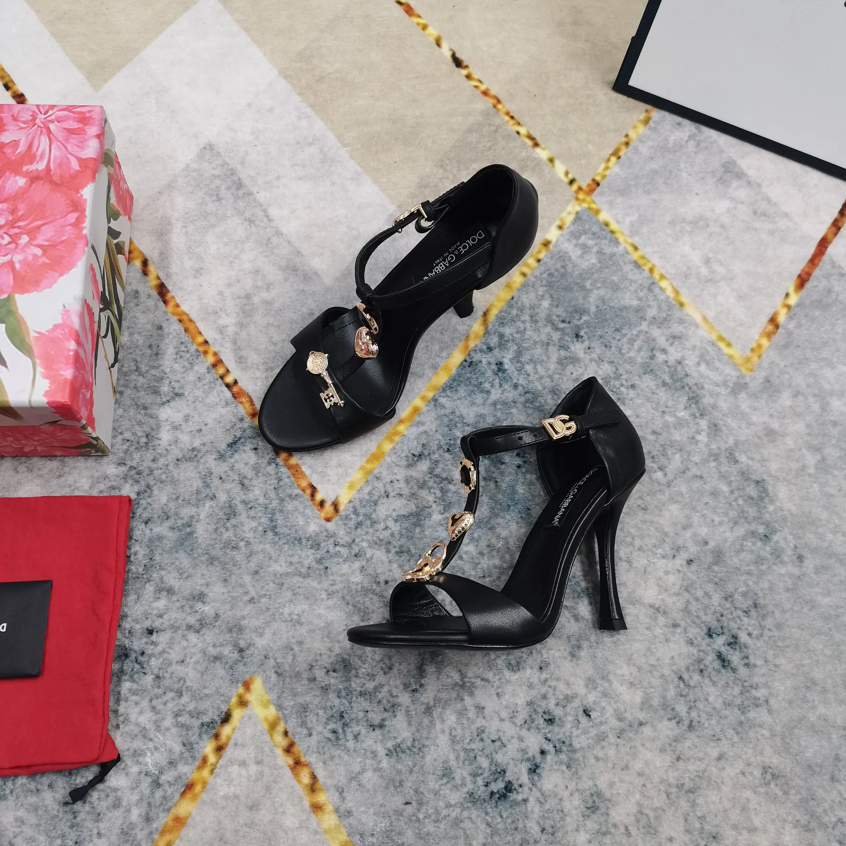 Босоножки Женские Dolce & Gabbana 11247970