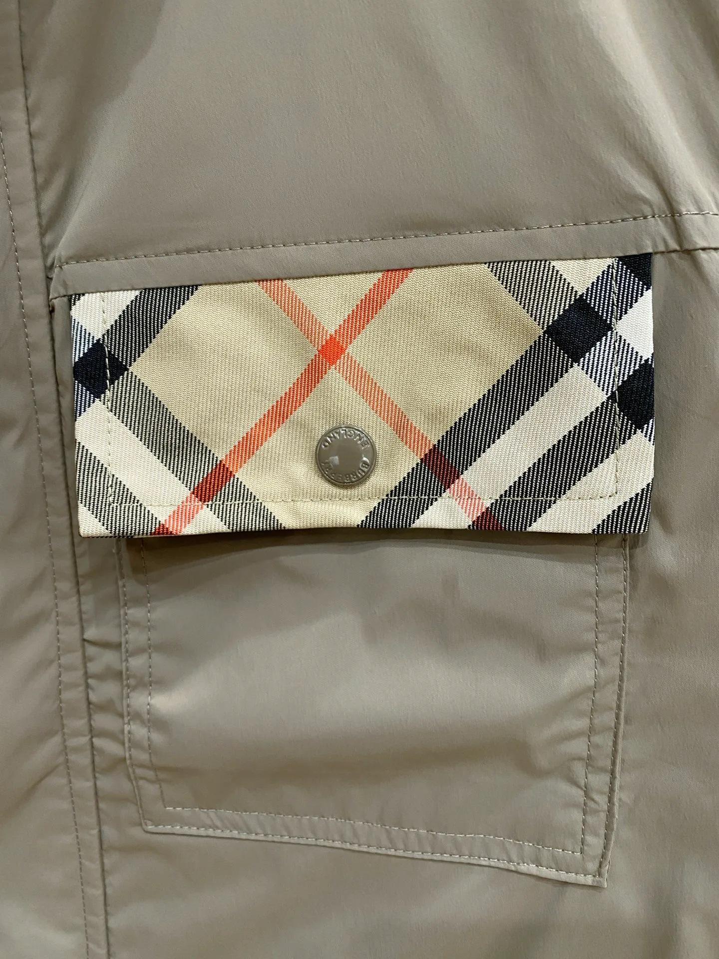 Жилеты Женские Burberry 10708572