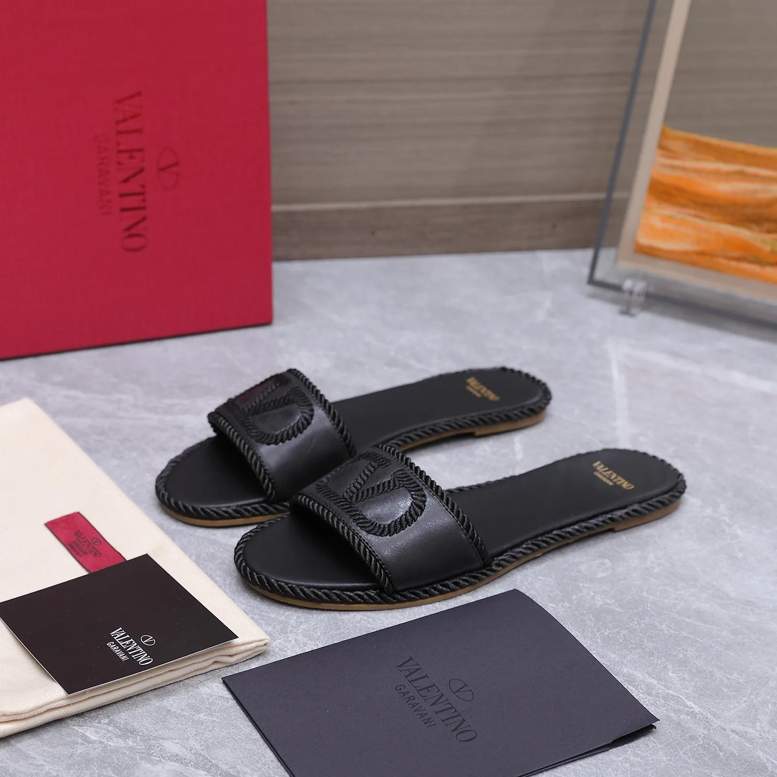 Шлепанцы Женские Valentino 17224381
