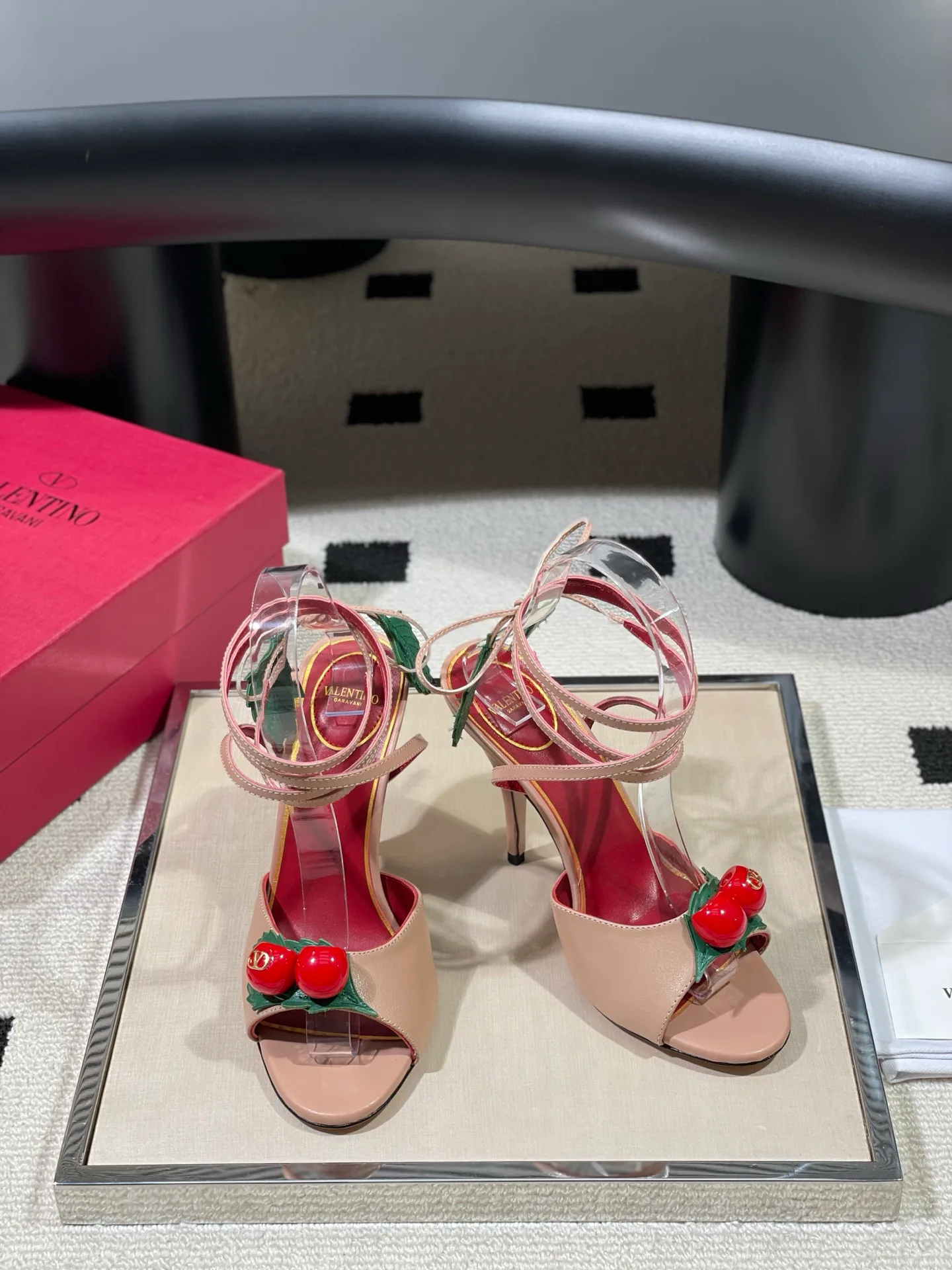 Босоножки Женские Valentino 13189671