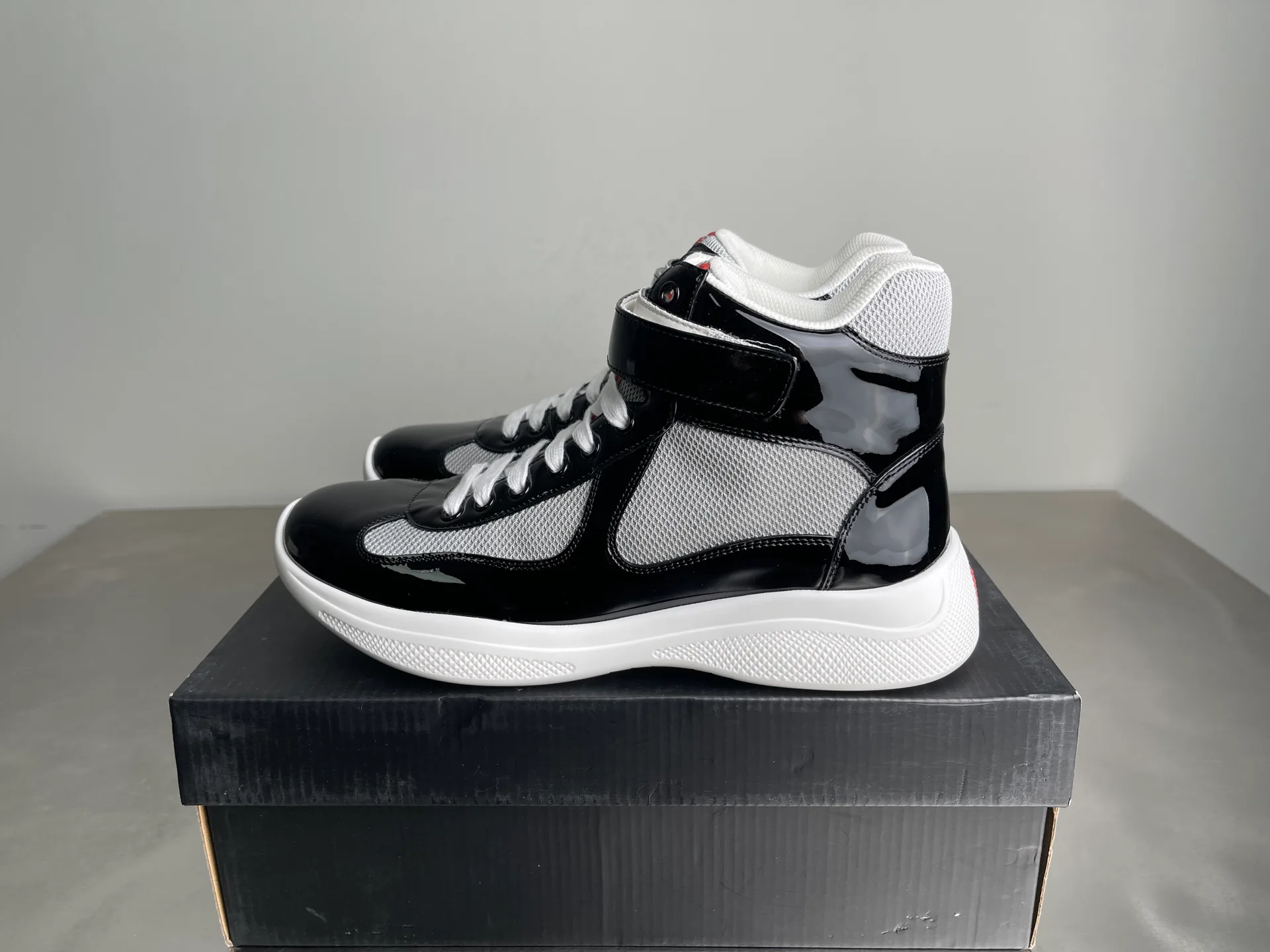 Кроссовки Женские Prada 986868