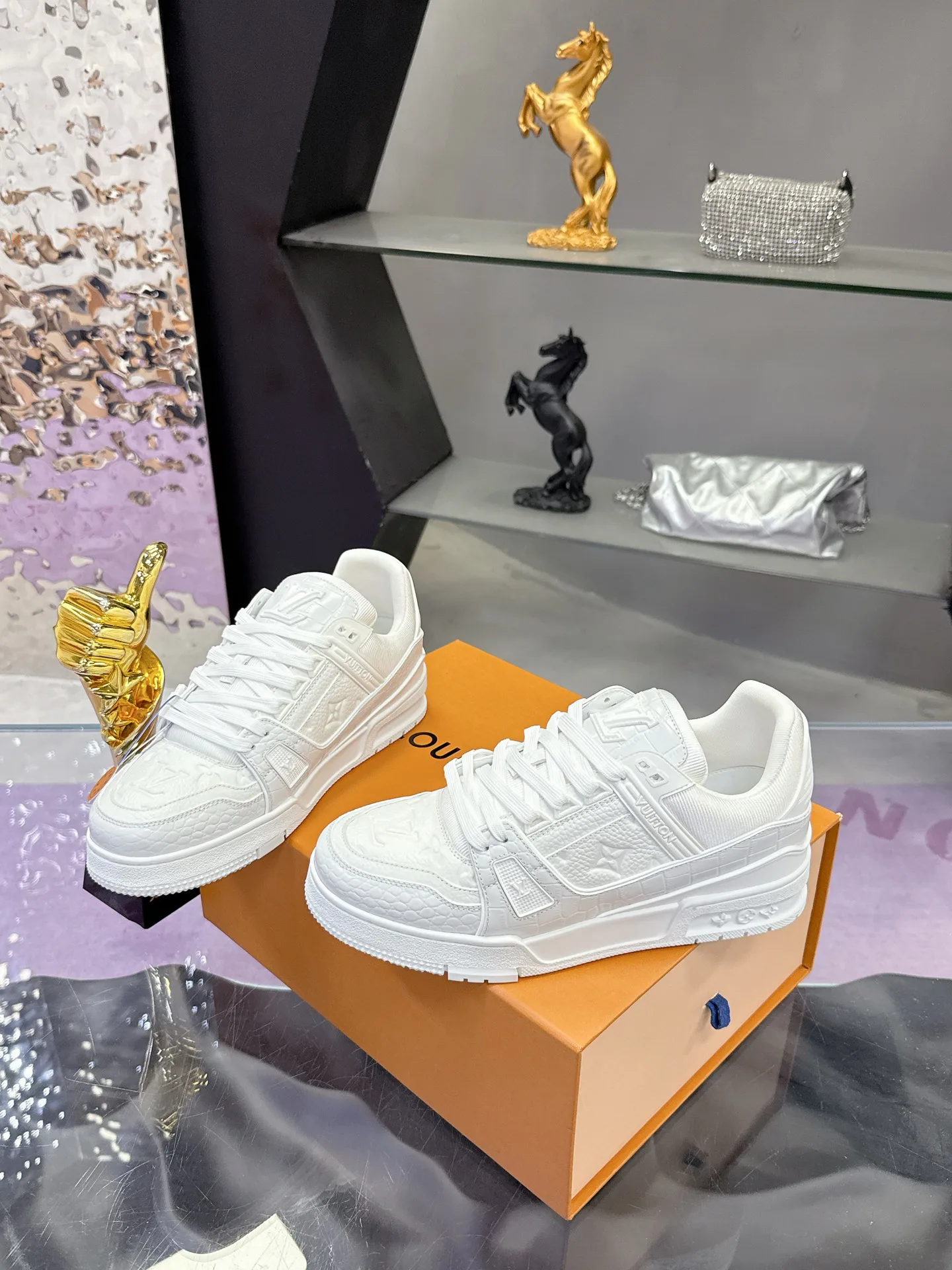 Кроссовки Женские Louis Vuitton 379415