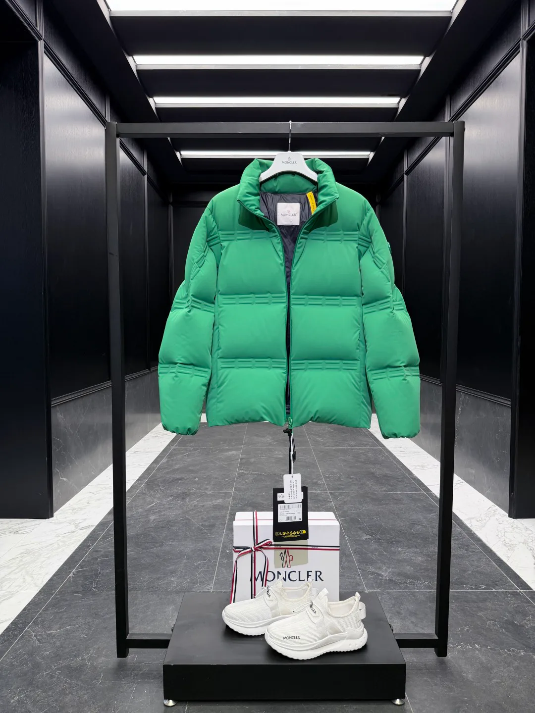 Куртки И Пуховики Мужские Moncler 987308
