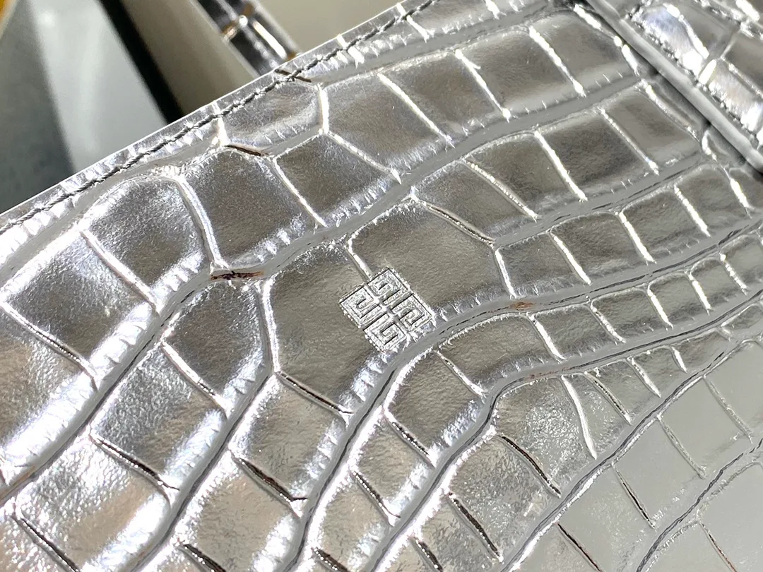 Классические Сумки Женские Givenchy 445232