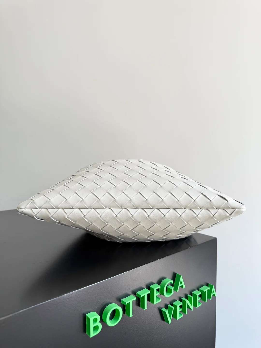 Сумки На Ремне Женские Bottega Veneta 11255444