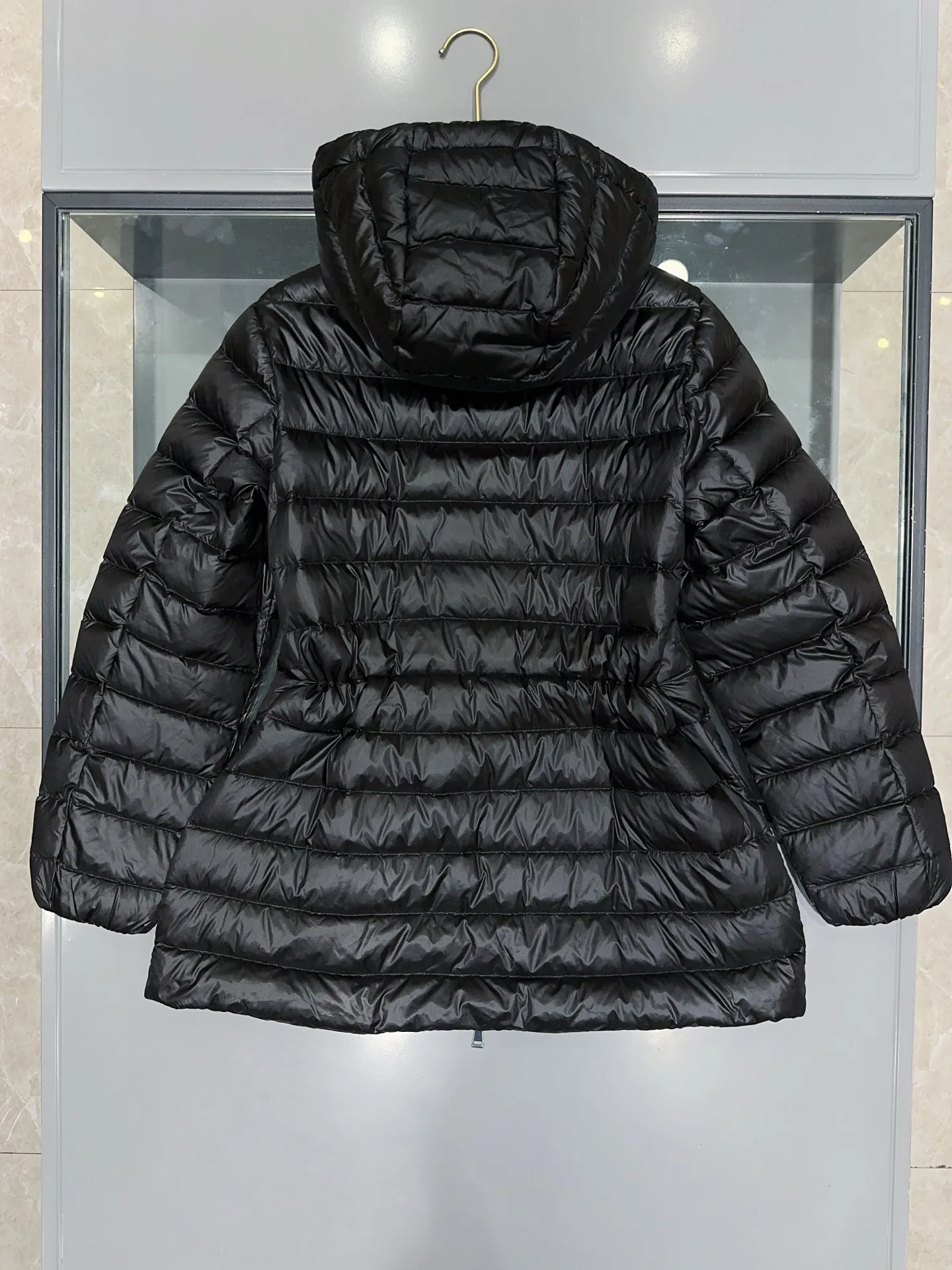 Куртки И Пуховики Женские Moncler 19307062
