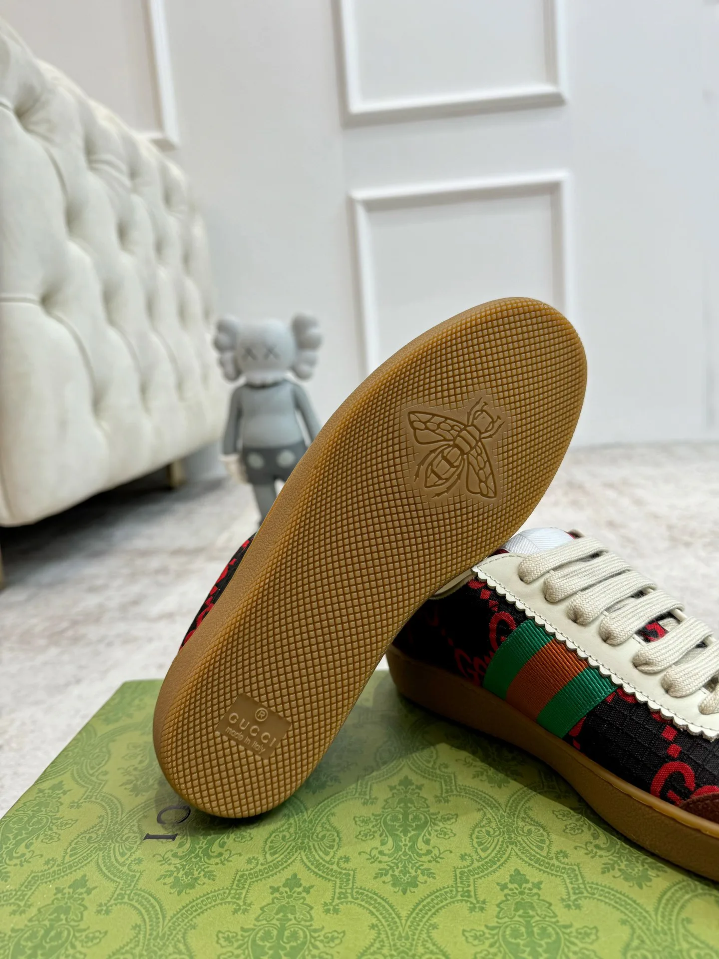 Кроссовки Женские Gucci 18765953