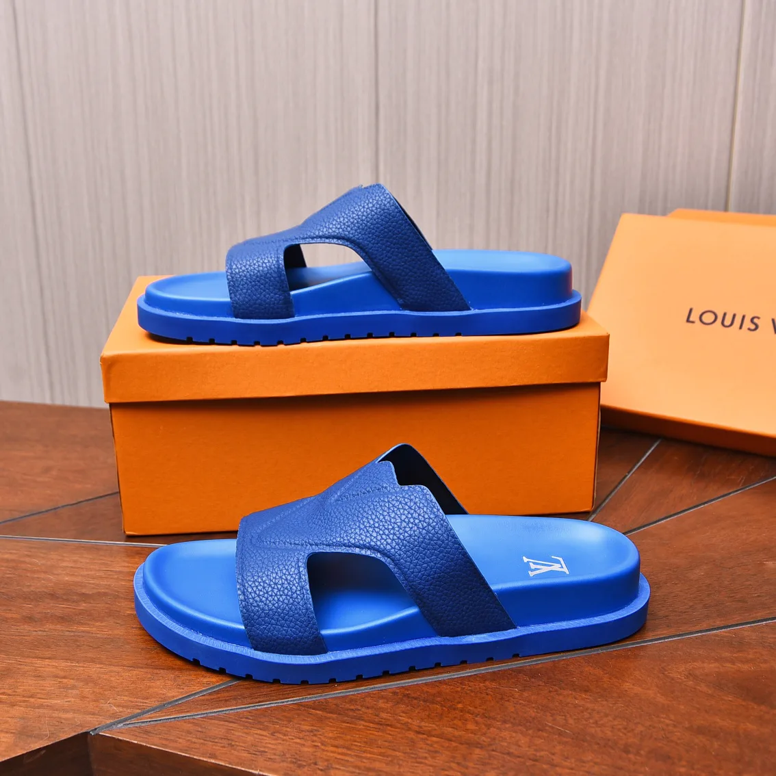 Шлепанцы Мужские Louis Vuitton 30202