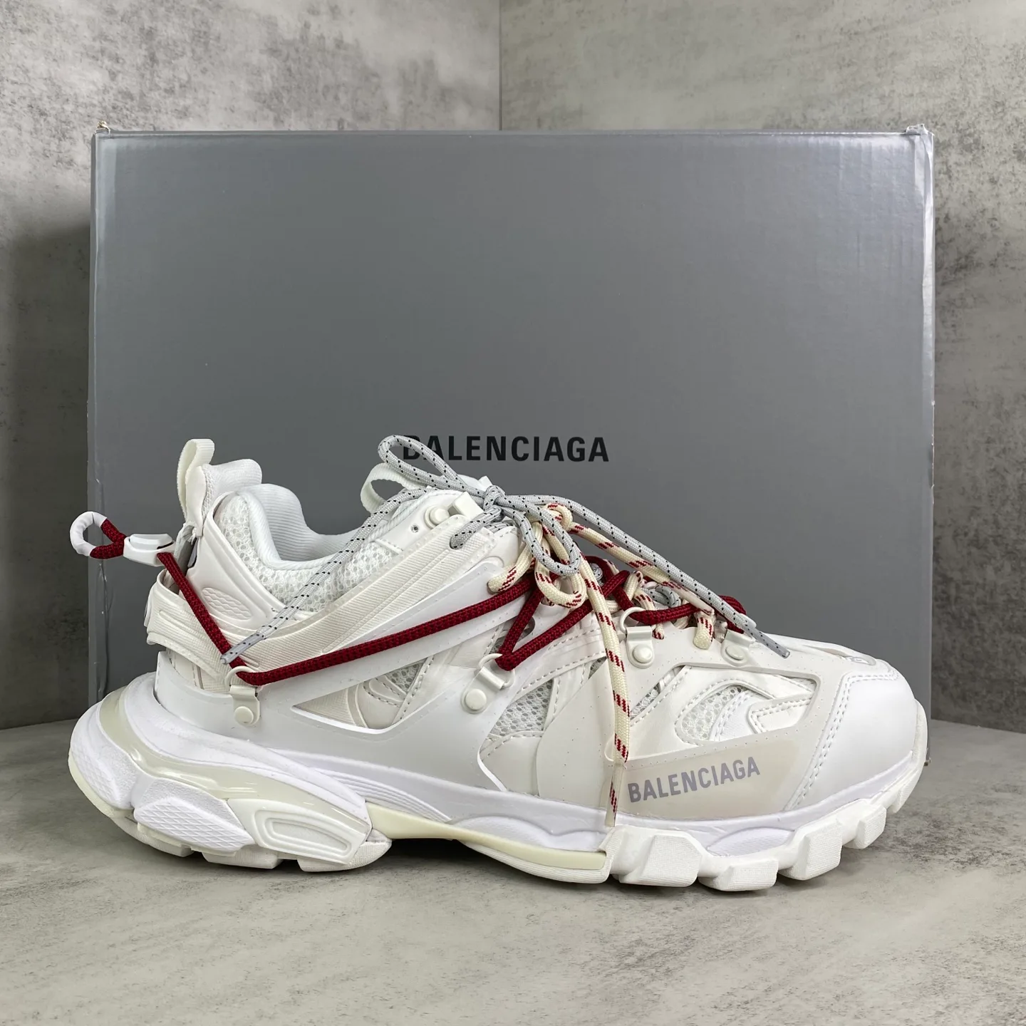 Кроссовки Женские Balenciaga 13193952