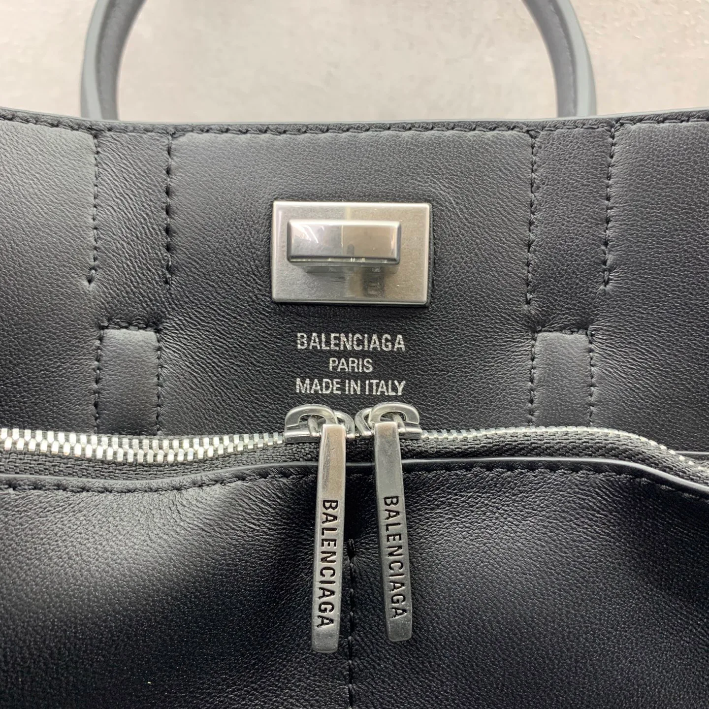 Сумки На Ремне Женские Balenciaga 1240482
